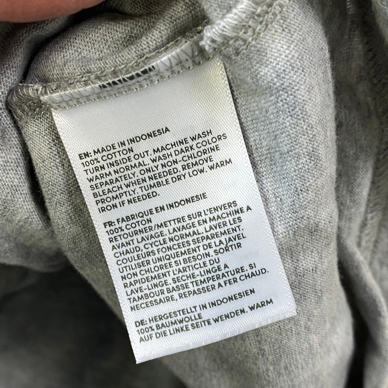 Lands' End Super-T Shirt Men Medium Tall Minimalist 100% Cotton Gray Long Sleeve gallery