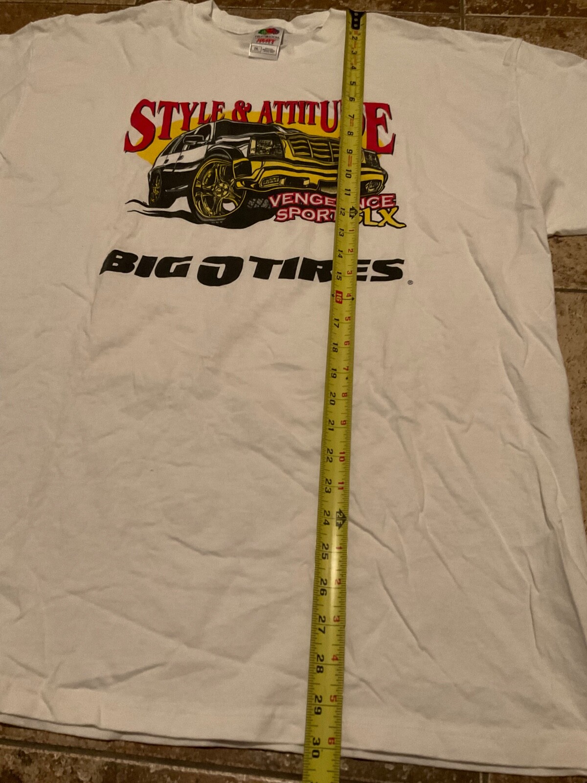 VINTAGE Y2K CADILLAC ESCALADE BIG O TIRES 20’S PROMO T-SHIRT ( MENS XL ) gallery