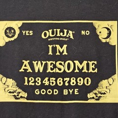 Ouija Board Game Mystifying Oracle (I’m Awesome) Black T Shirt Youth Medium 8/10
