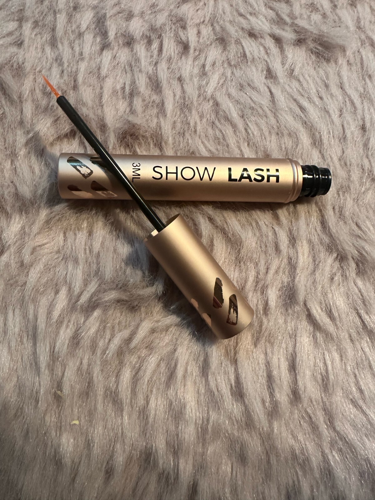 *NIB* Levaye Show Lash growth serum – 3mL ( approx 4 month supply)