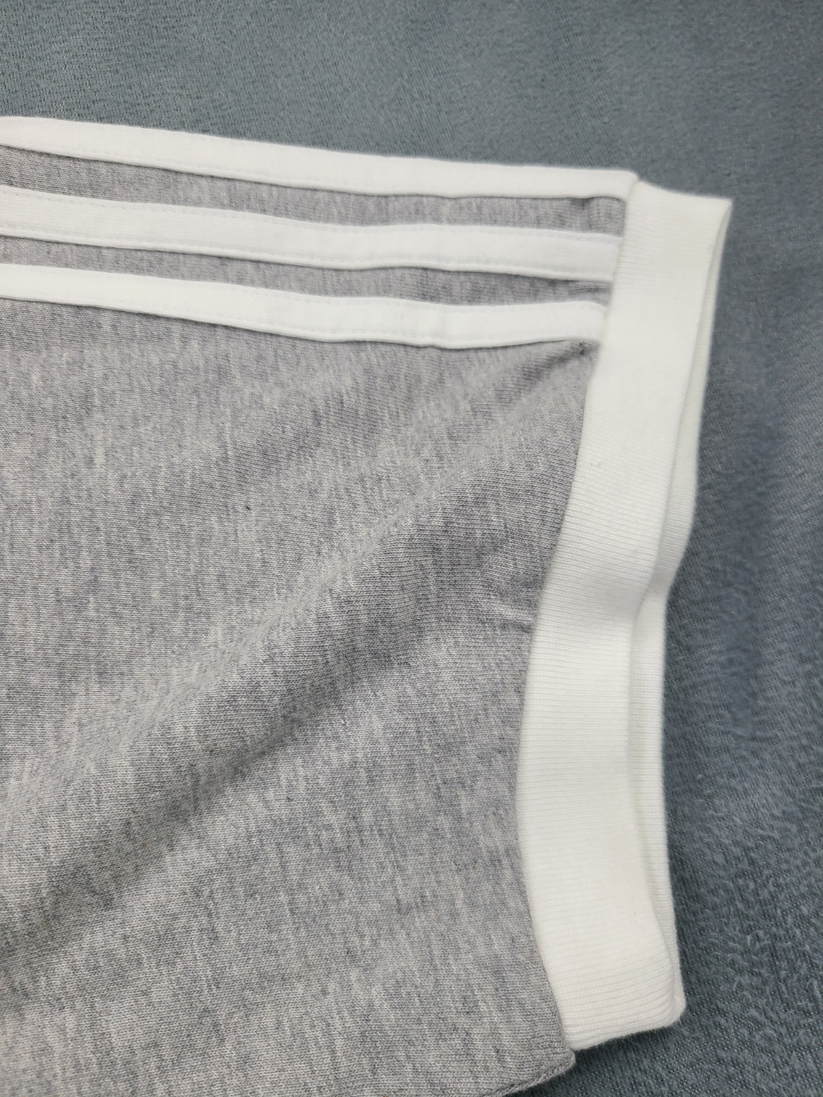 adidas ORIGINALS CALIFORNIA 3 STRIPES TREFOIL HEATHER GREY Tee Men's Large NWT gallery