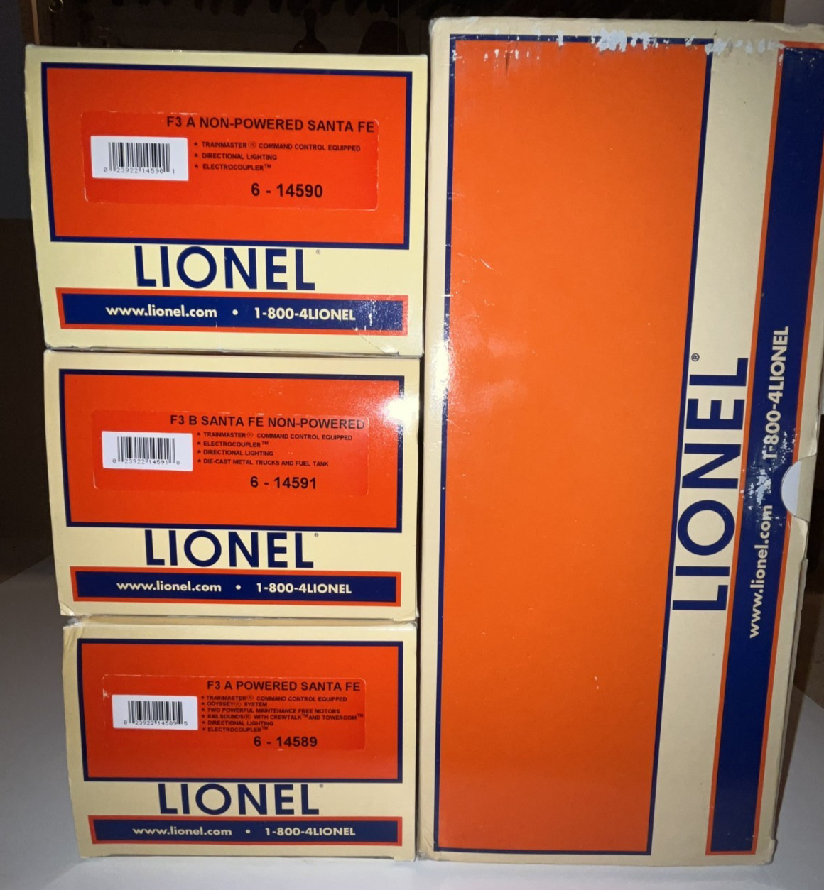 Lionel Modern 14588 Santa Fe F3 ABA with Railsounds, all boxes. Lightly run.
