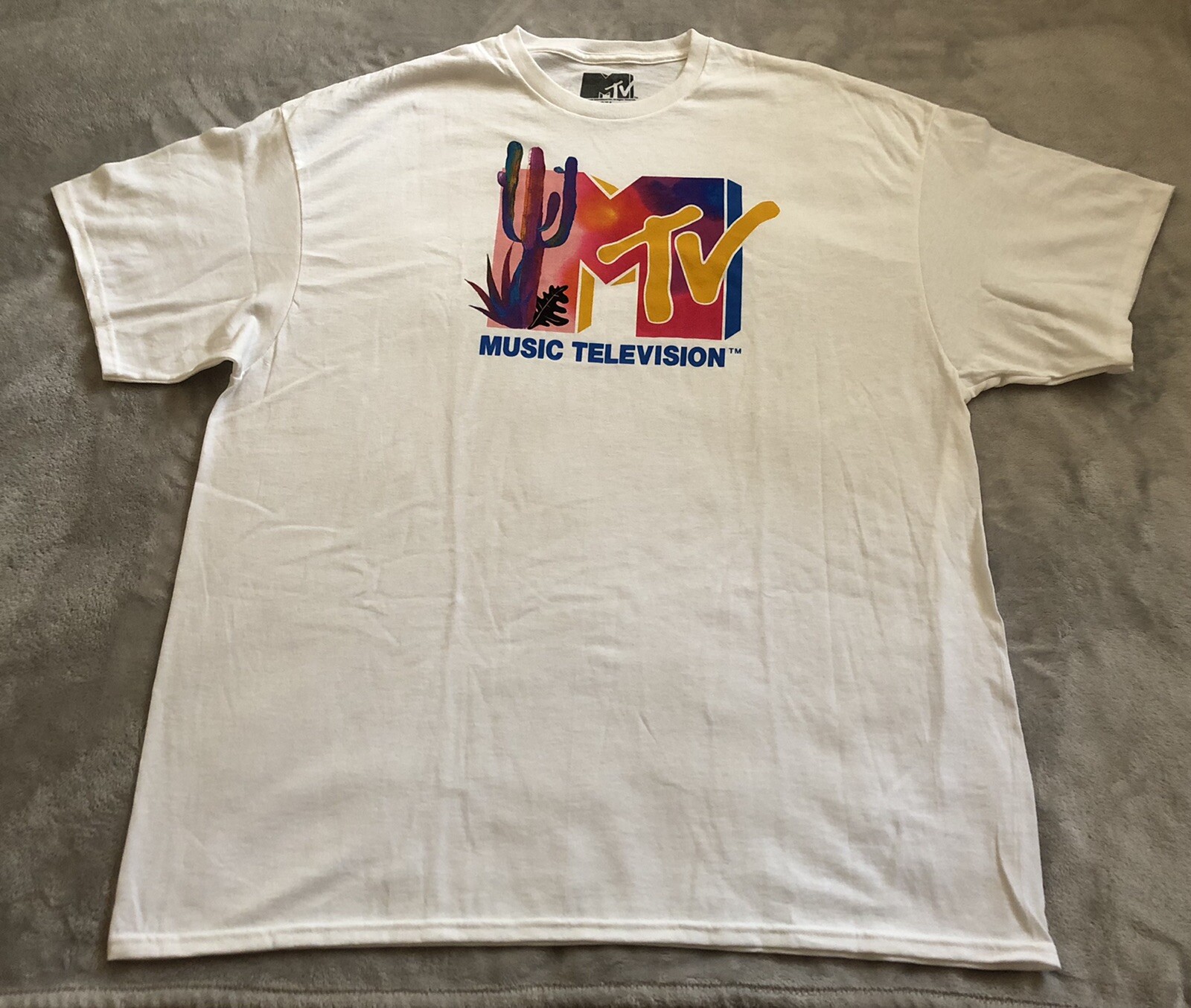 NEW MTV Logo Desert Scene Watercolor Paints Men's White T-Shirt Various Sizes gallery