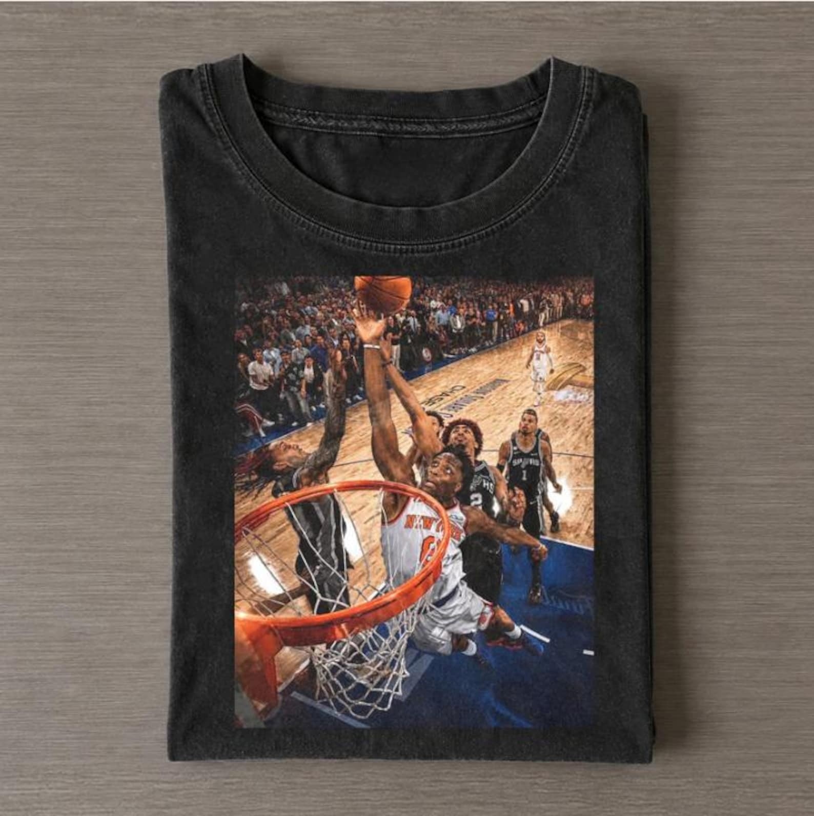 HOT!!! The Hand Of OG Anunoby Basketball Vintage T-Shirt NY Knicks Shirt gallery