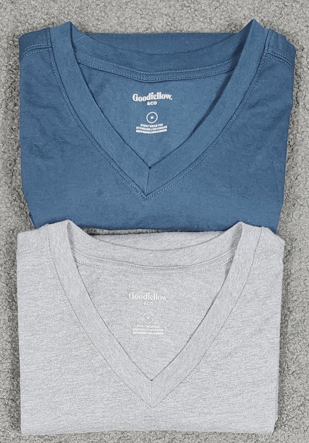 Men’s V Neck T Shirts MEDIUM Blue Gray “2 PACK” Goodfellow & Co. Short Sleeve