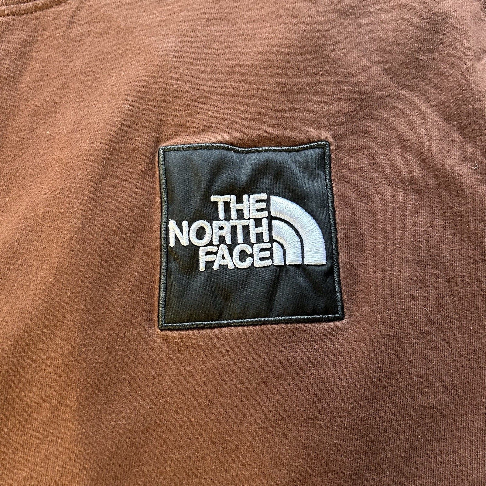 The North Face Men's Heavyweight Box Logo T-Shirt Brown Size M NF0A7ZE6 - EXCEL. gallery