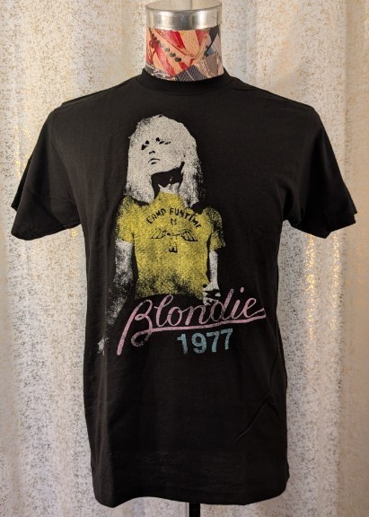 Officially Licensed Blondie 1977 Vintage Style Rock Band Black T-Shirt Merch gallery