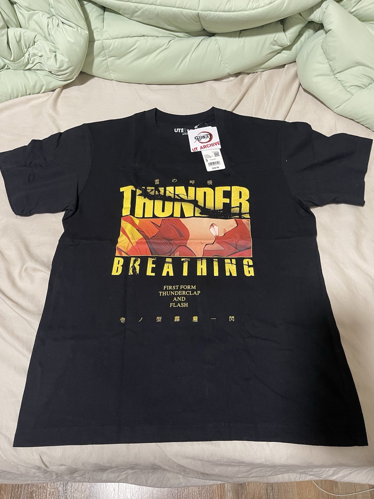 Uniqlo UT Archive Demon Slayer Zenitsu Men's XL Black Cotton Crew Neck Tee gallery