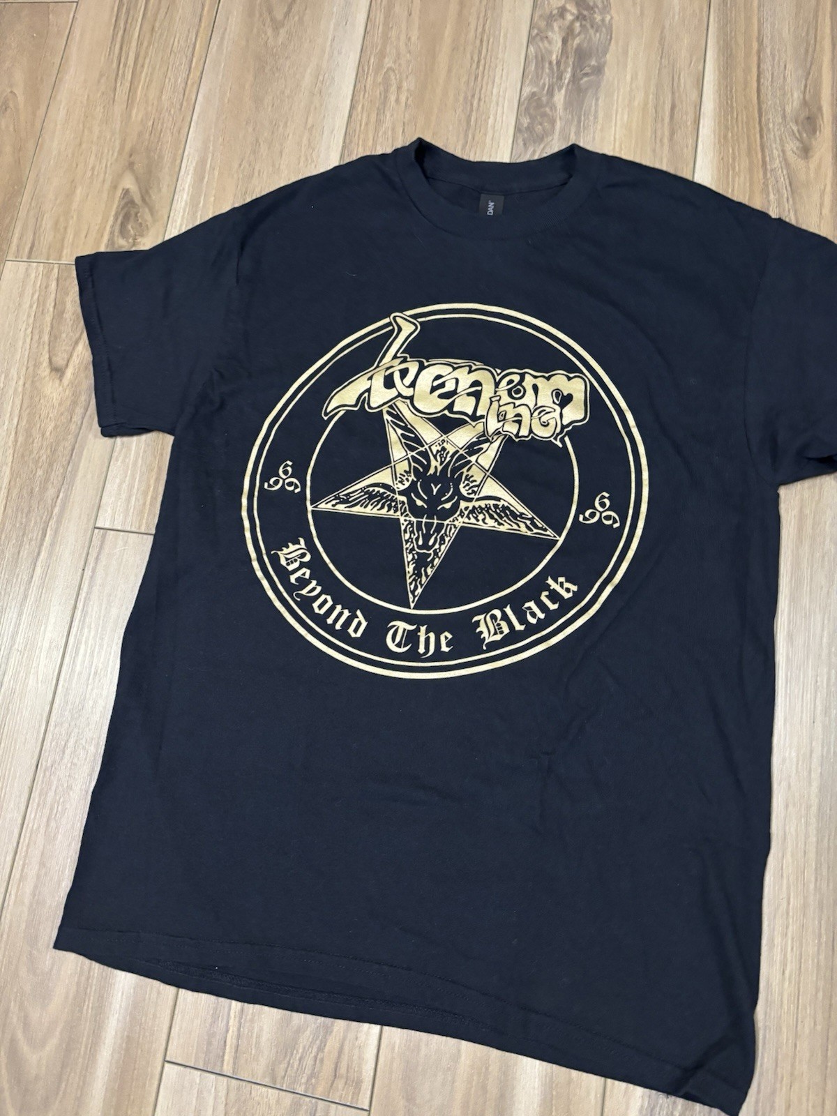 VENOM Beyond The Black Size Medium- INC Black Metal Band Merch gallery