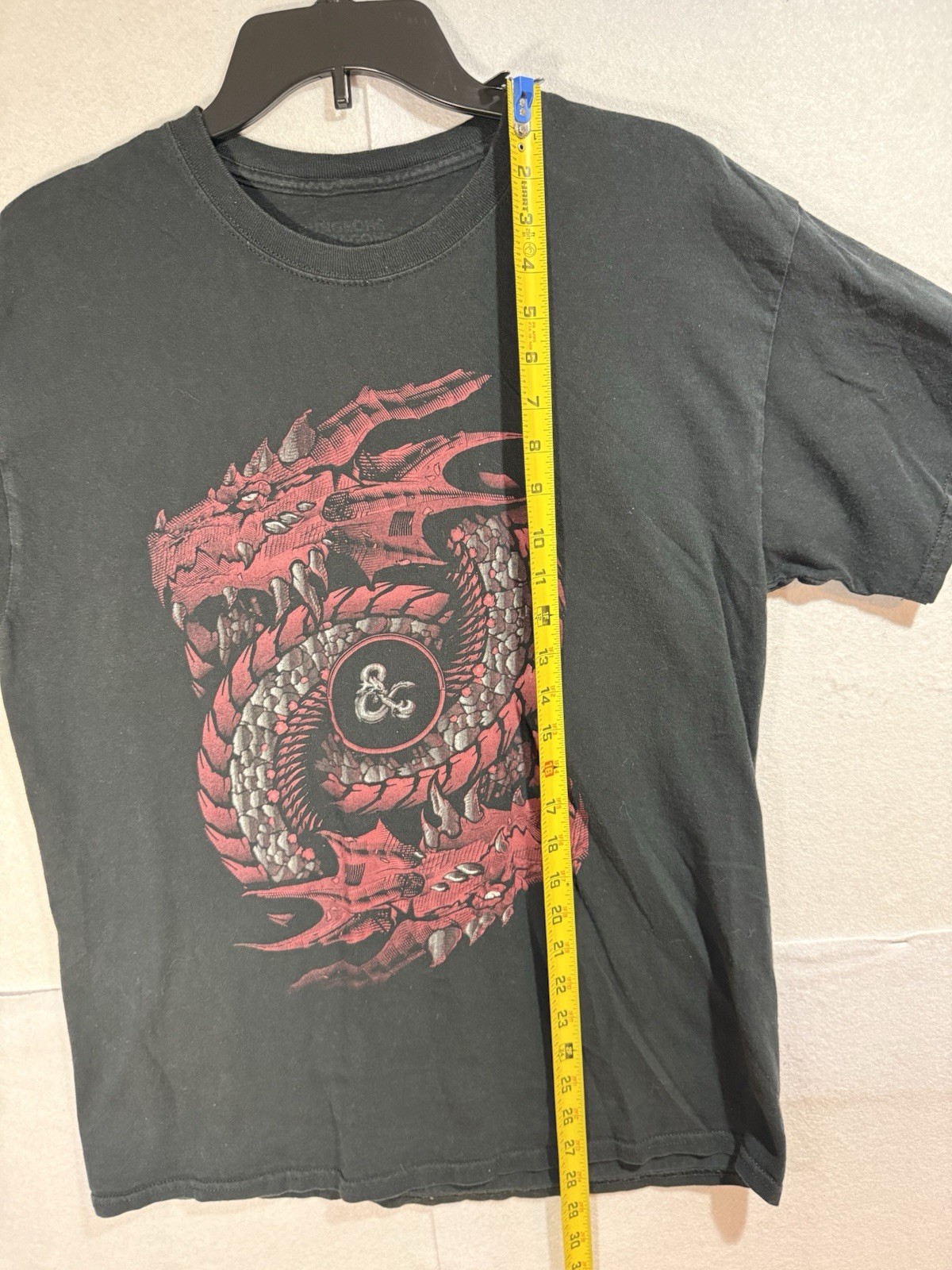 Dungeons & Dragons D&D Black T-Shirt Large Red dragon Fantasy Magic Gaming gallery
