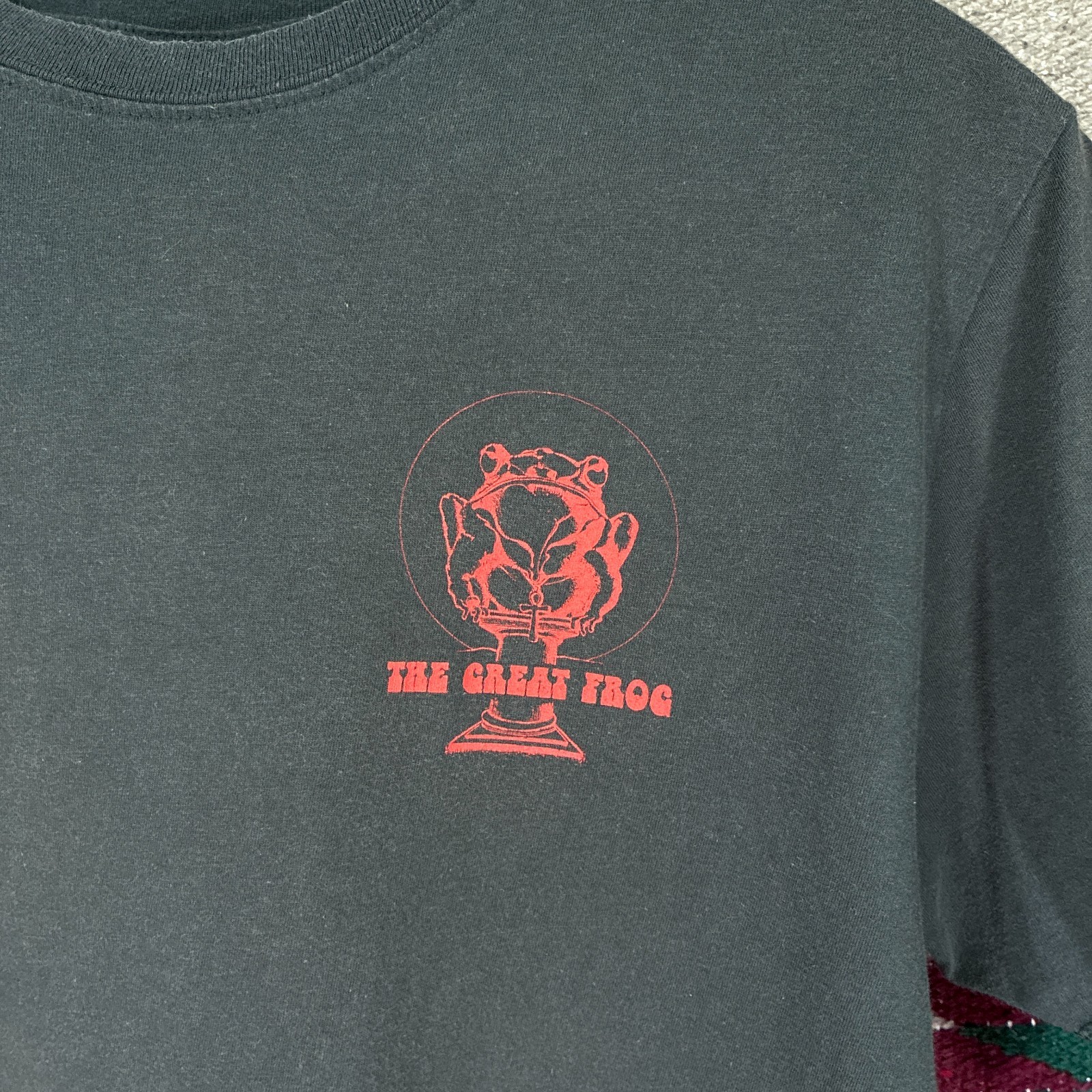 The Great Frog Grey Graphic T-Shirt - Men's Medium - Pure Cotton gallery