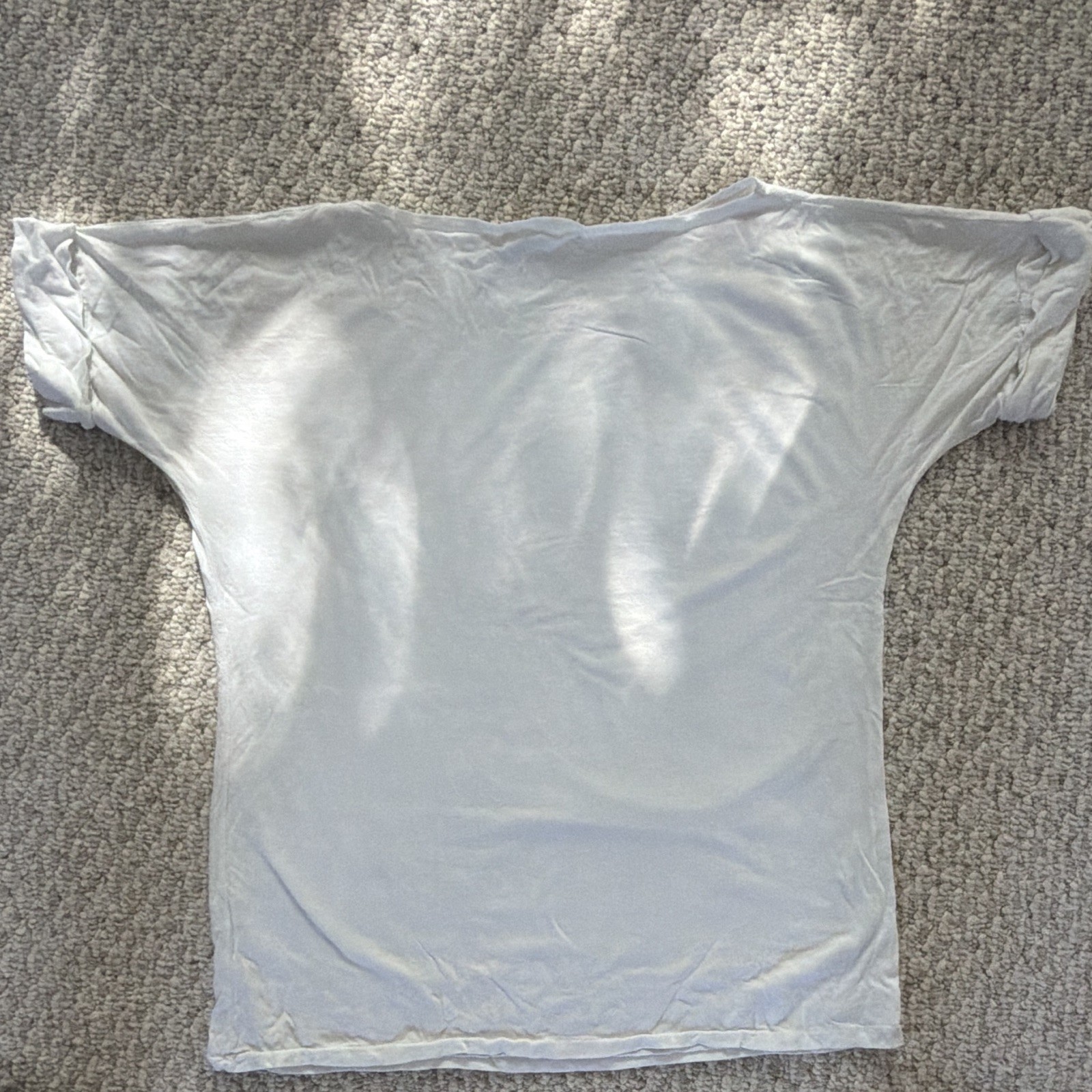 Les artistes Le Homard Qui Tricotait White Graphic Cotton Crew Neck Tee gallery
