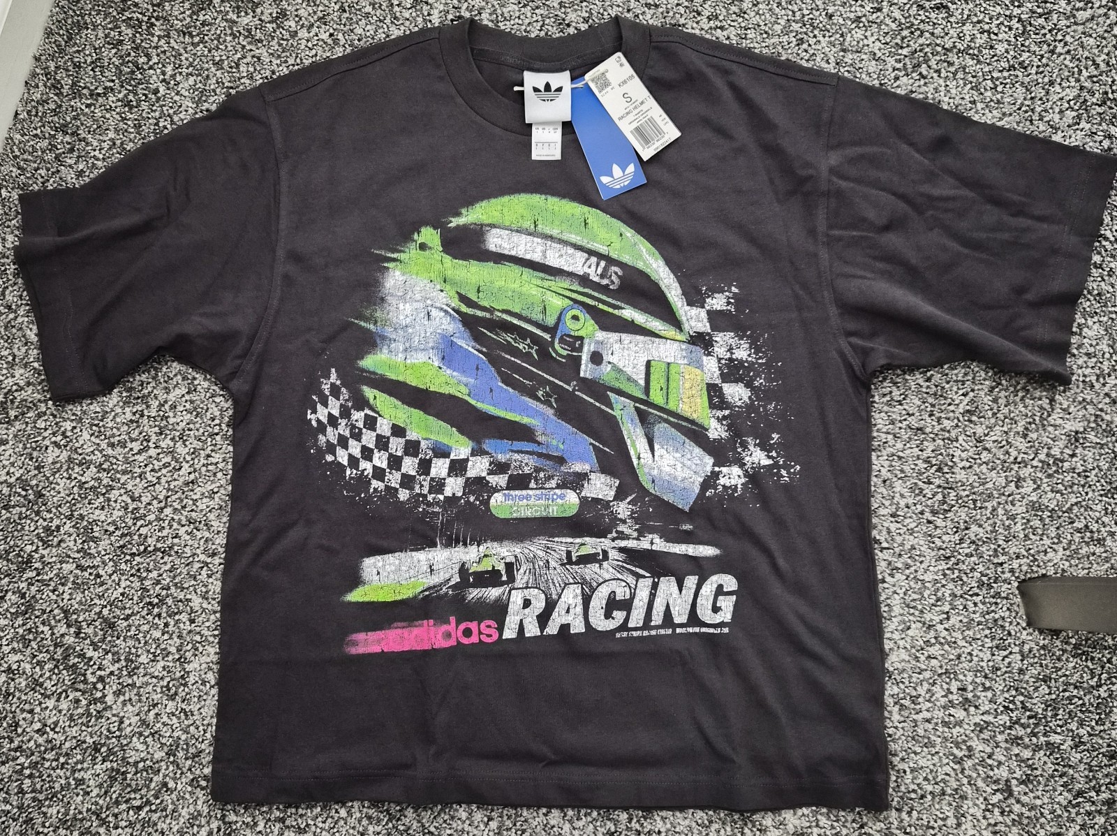 Adidas Originals Racing Helmet Graphic Tee Men’s Small Utility Black F1 NWT