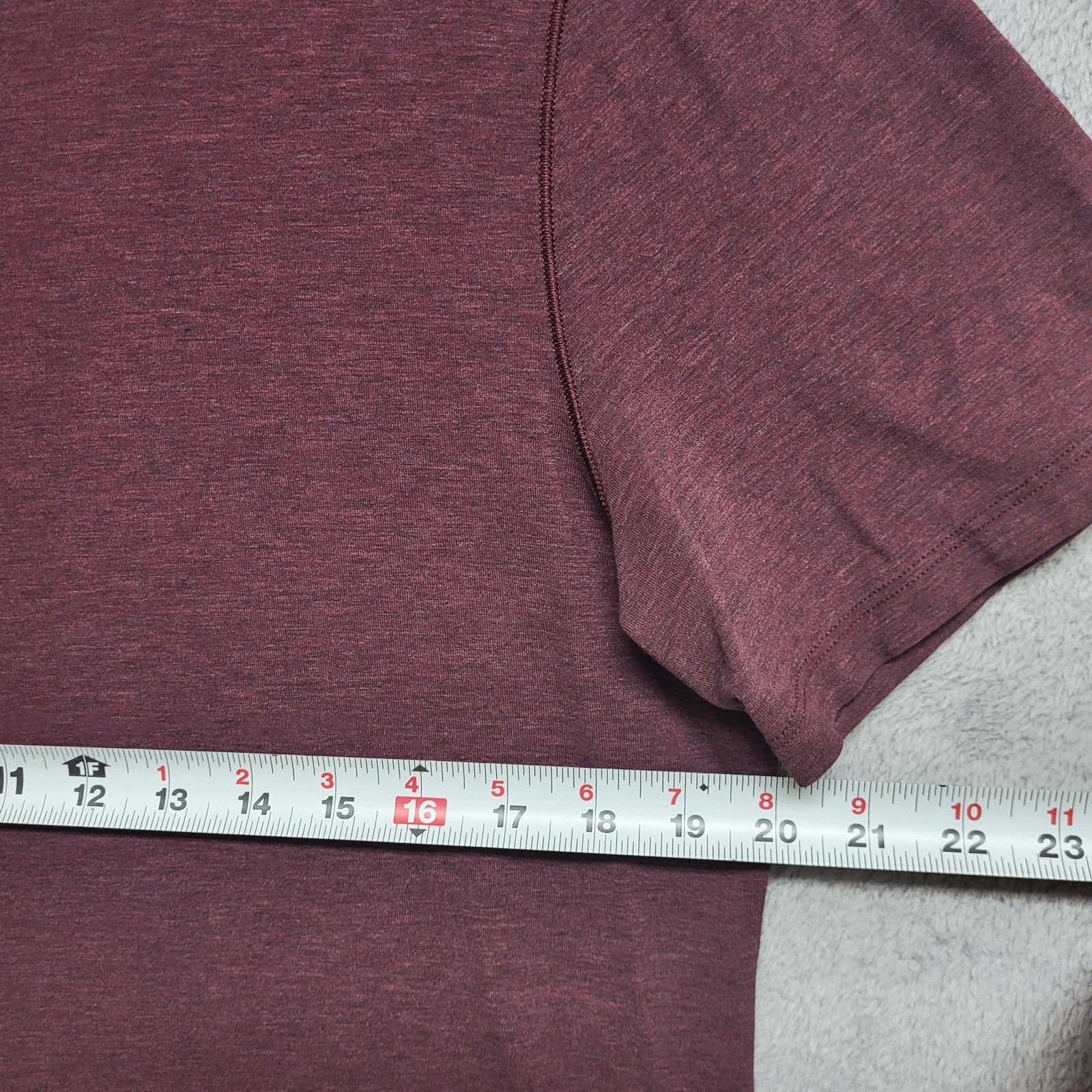 Lululemon Shirt Mens Large Heather Red Plum Short Sleeve Athleisure Run Casual gallery