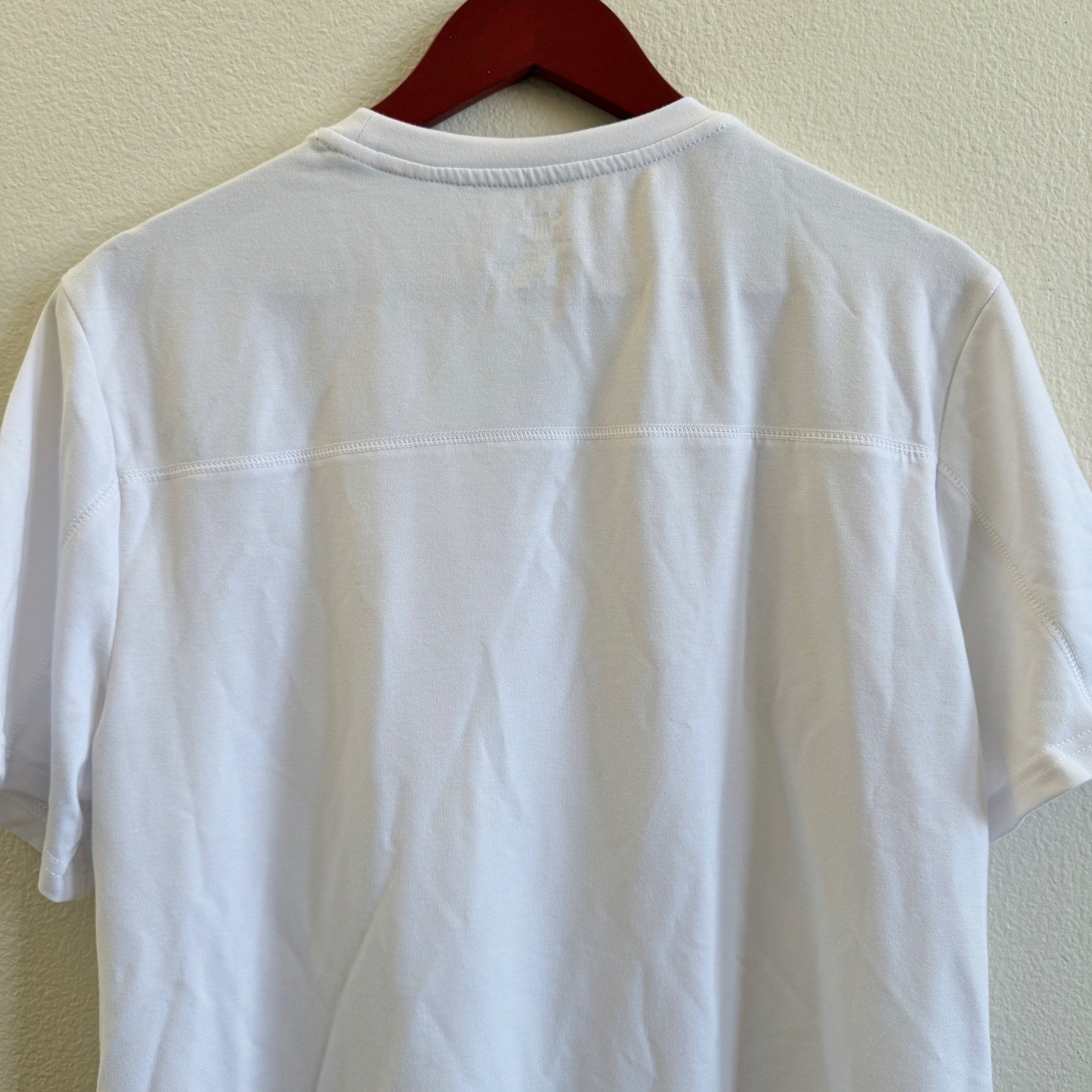 Members Mark Mens White Luxe Tee Medium Short Sleeve Zip Media Pocket NWT C21102 gallery