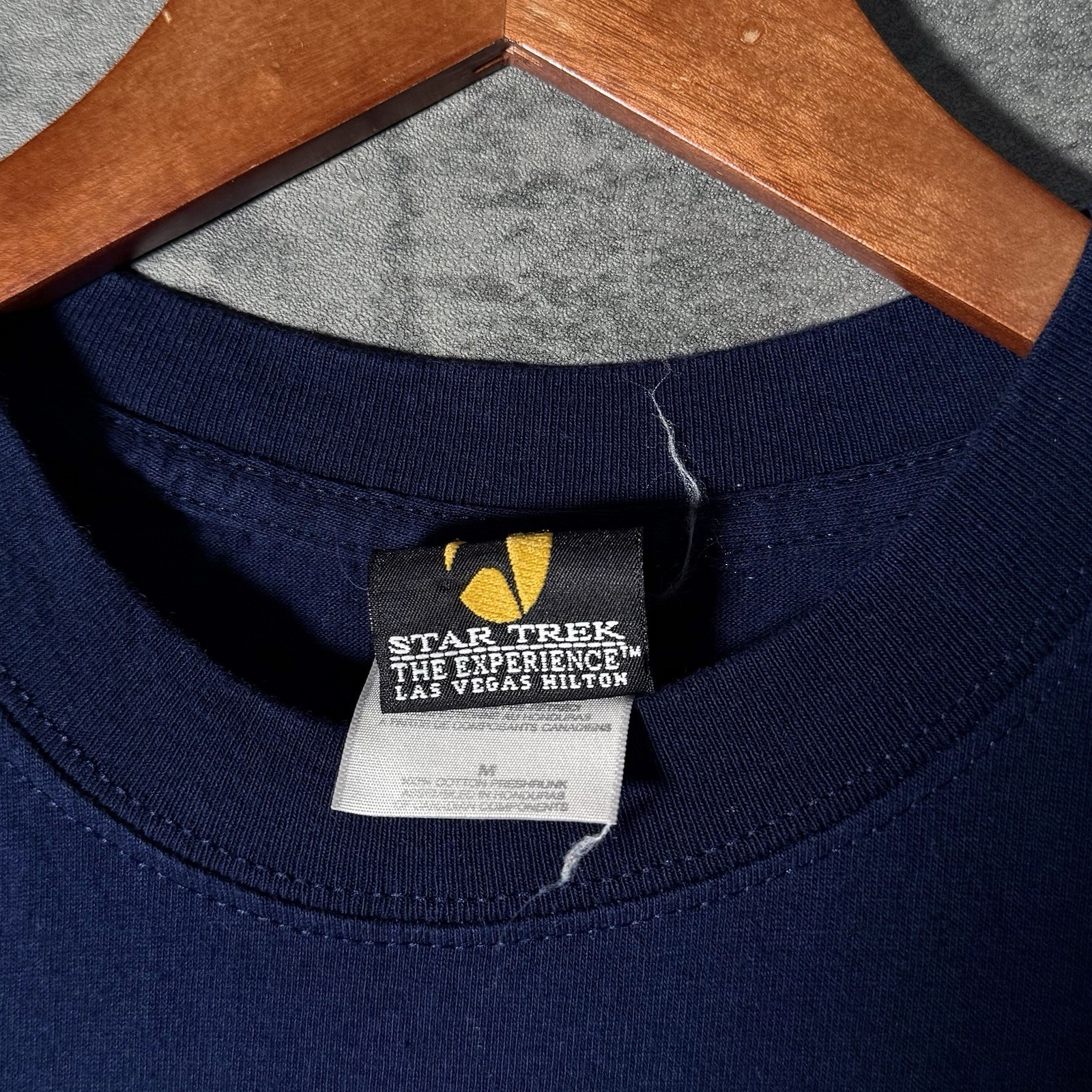 Vintage Y2K Star Trek The Experience Voyager Navy Graphic Blue T Shirt Size M gallery