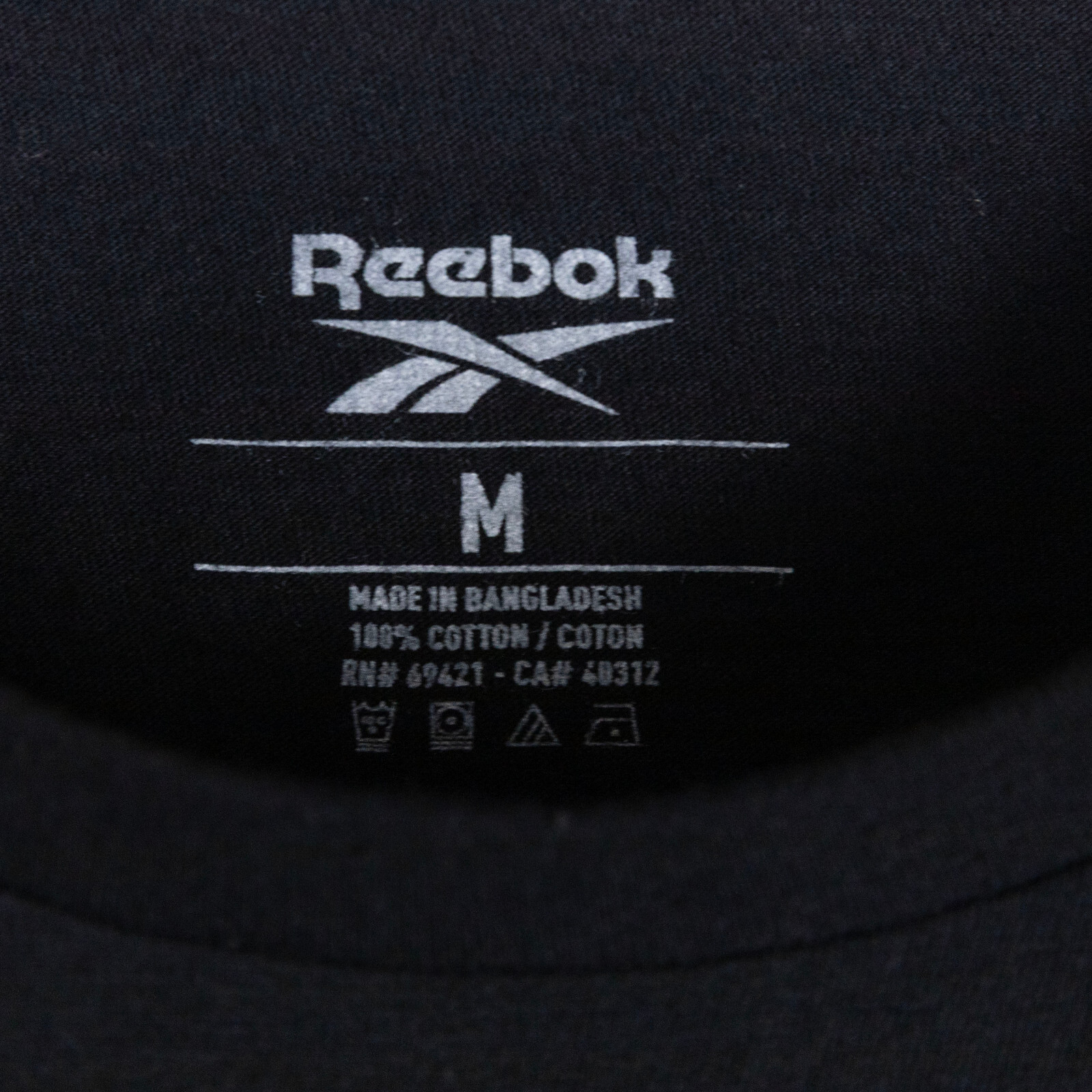 Reebok Men Practice Logo Sneaker Graphic T-Shirt Black Size M gallery