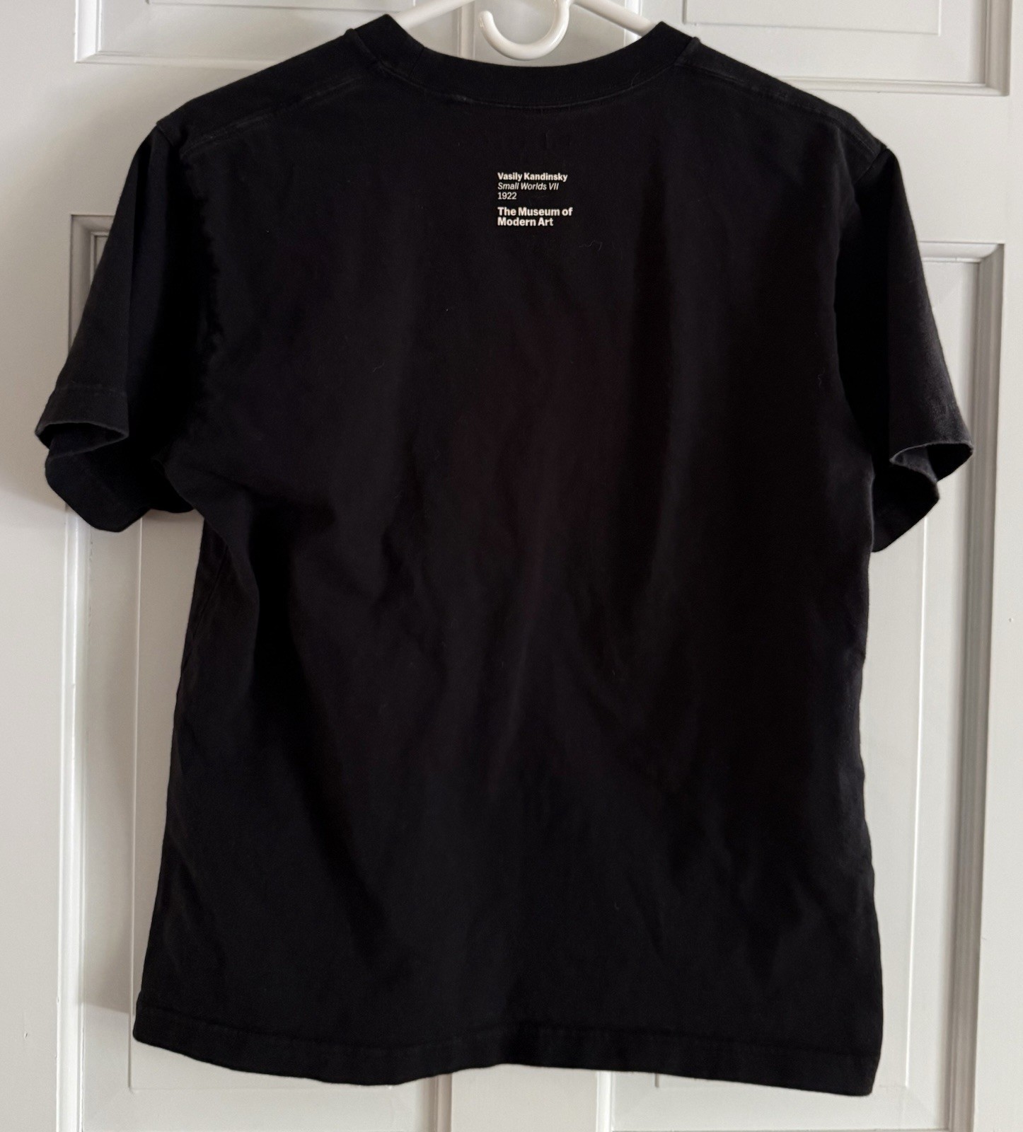 Uniqlo MoMA Kandinsky Small Worlds VII 1922 Graphic T Shirt Medium Black Art Tee gallery