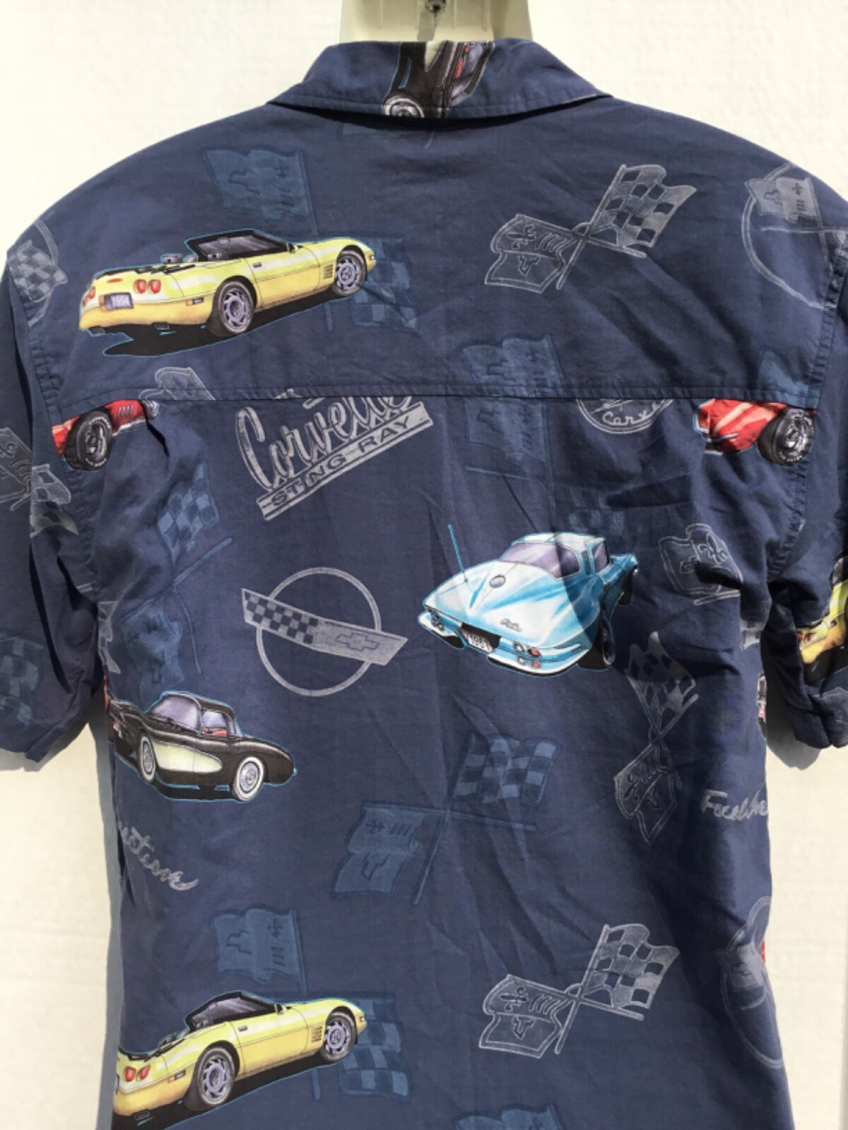 David Carey Originals Chevrolet CORVETTE Button Hawaiian Shirt Sz M medium gallery
