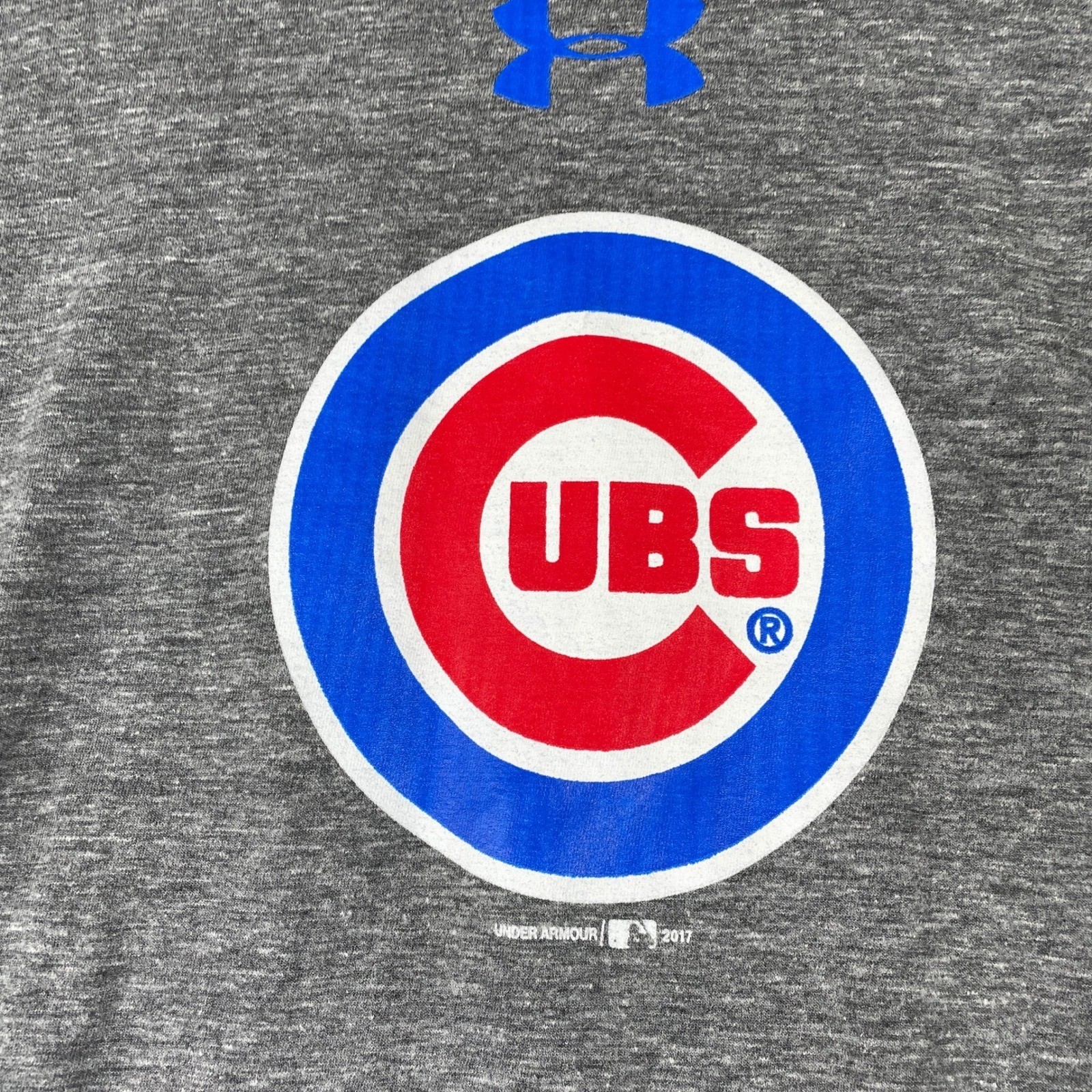 Under Armour Chicago Cubs T Shirt Mens Medium Gray HeatGear Graphic Logo MLB gallery