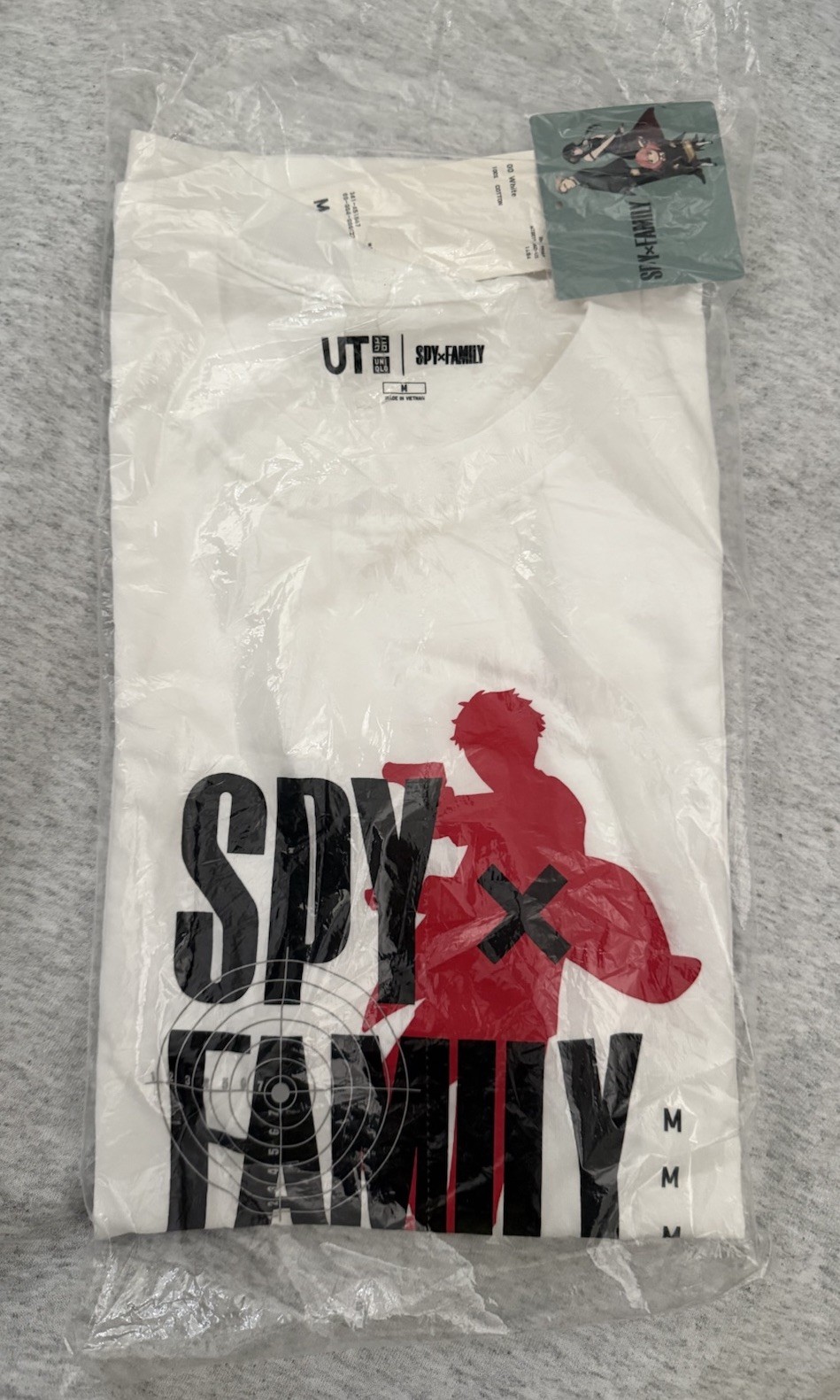 Uniqlo Spy X Family UT Short Sleeve Graphic White T-Shirt Size Medium