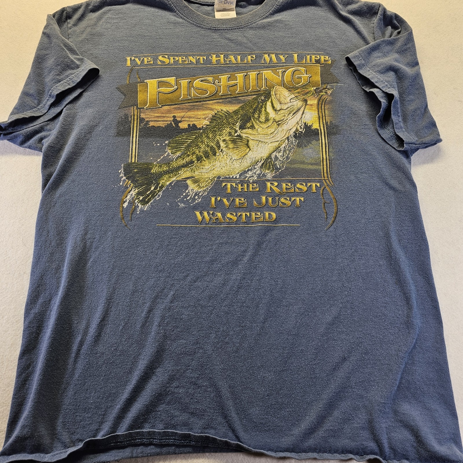Fishing Tee XL Bass Fish Graphic Shirt Outdoors Fisherman Vintage Style Blue…