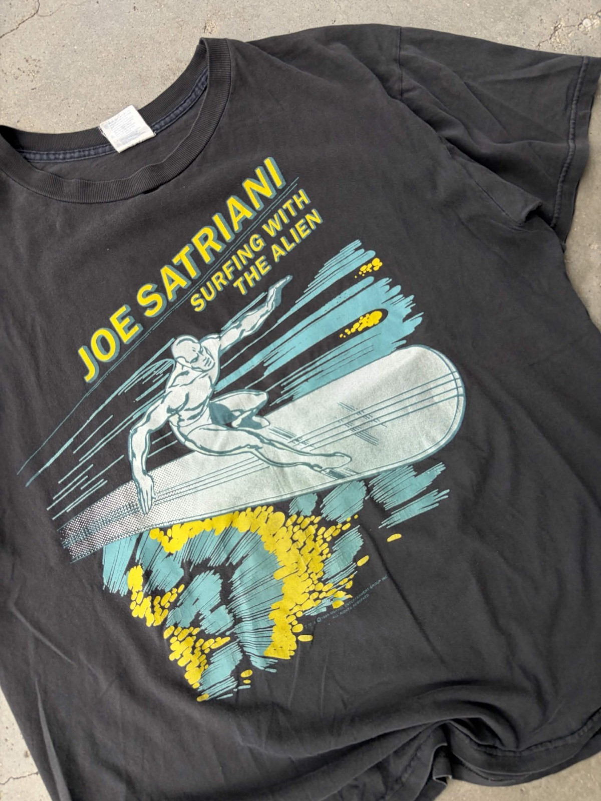 Vintage 1988 Joe Satriani Silver Surfer Surfing with the Alien Concert Shirt XL gallery