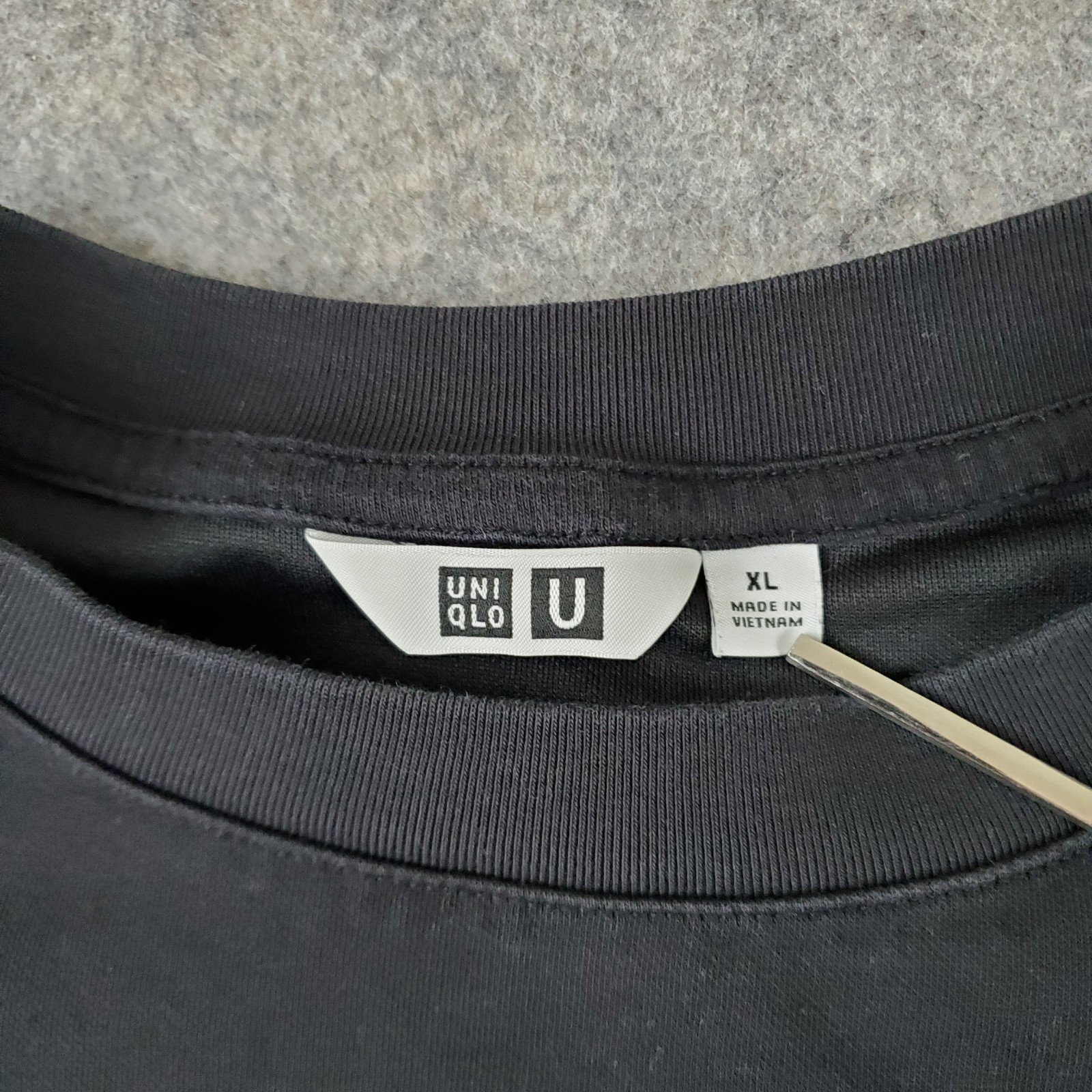 Uniqlo U Shirt Mens Extra Large Black Crew Neck Short Sleeve Stretch Pullover gallery