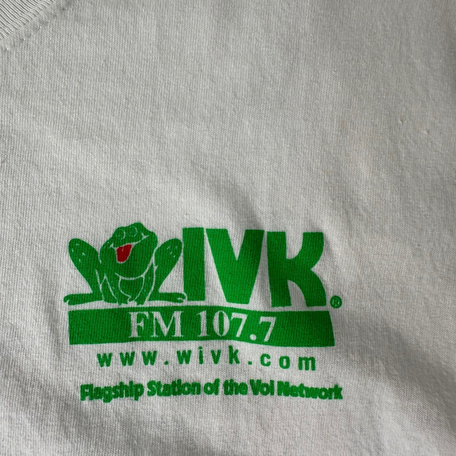 Vtg WIVK 107.7 TN Vols Network Promo Shirt Crushin It Frog Football Gildan Sz L gallery