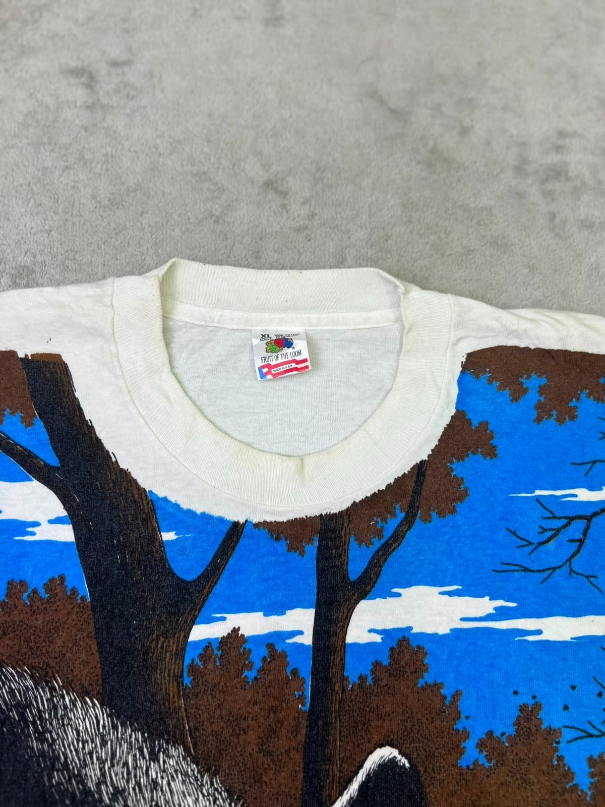 Vintage 1991 Bear Nature Wildlife All Over Print Tee XL gallery