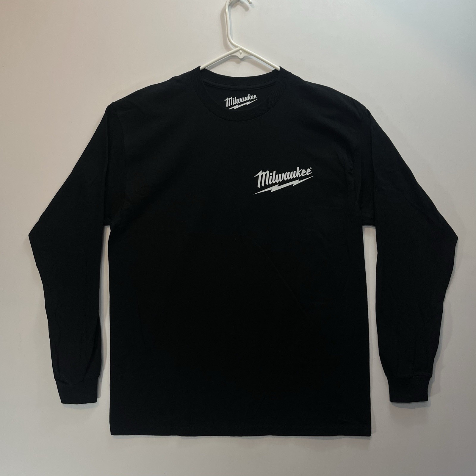 Milwaukee Black Long-Sleeve T-Shirt (New Condition) M18 Heavy Duty Power Tools gallery