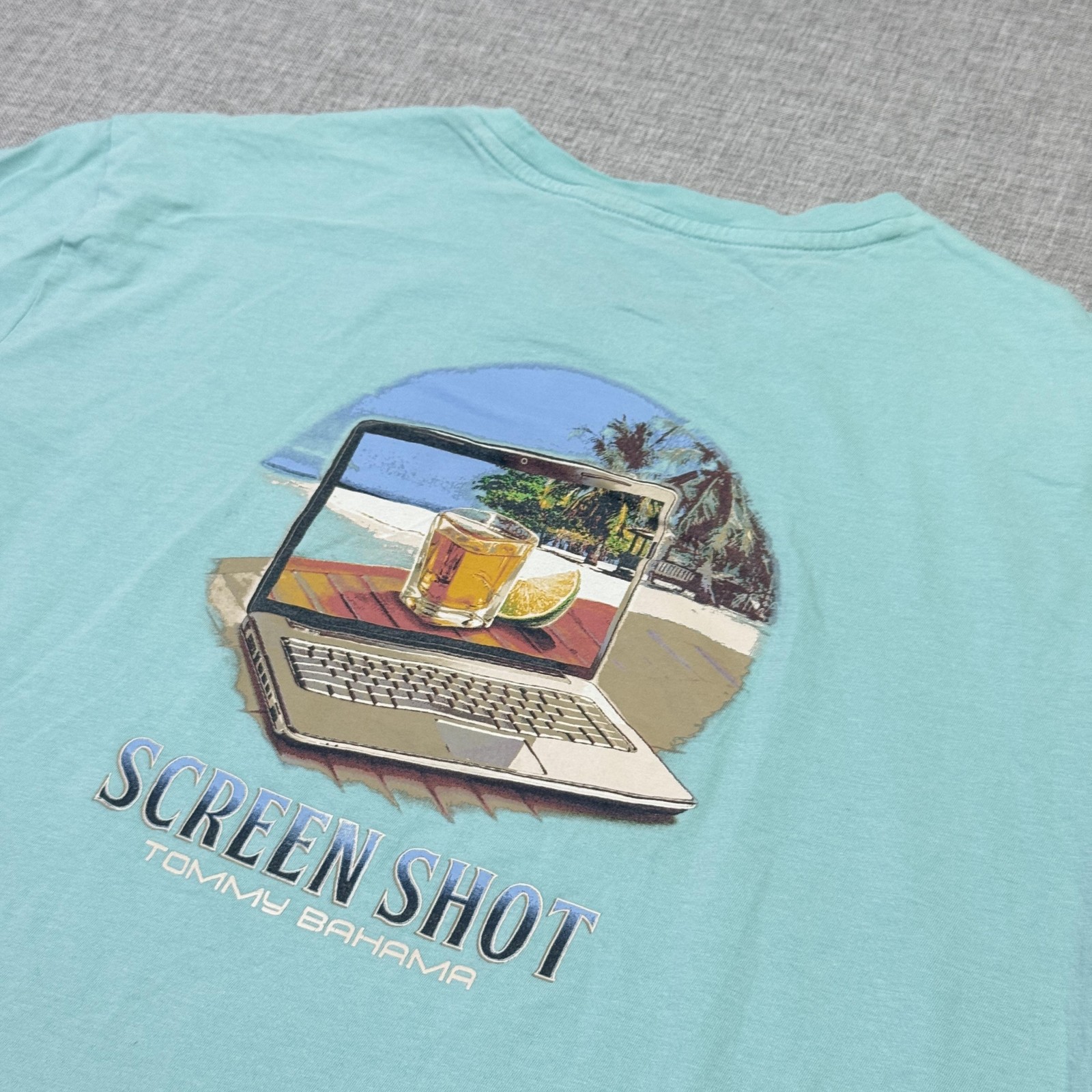Tommy Bahama Shirt Mens Large Green Screen Shot Graphic Pocket Cotton Tee
