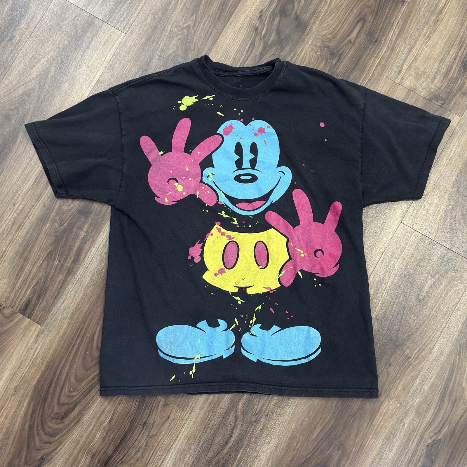 Vintage Mickey Mouse T-Shirt XL Paint Splatter Art Disneyland gallery