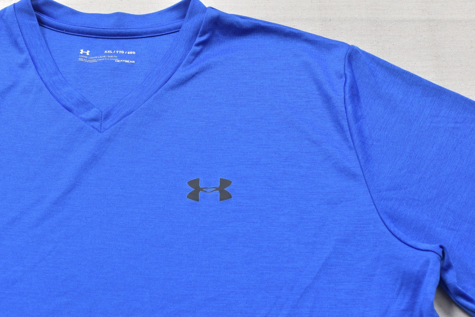 Under Armour HeatGear Men's XXL Blue Short Sleeve V-Neck Loose Fit Workout Tee gallery