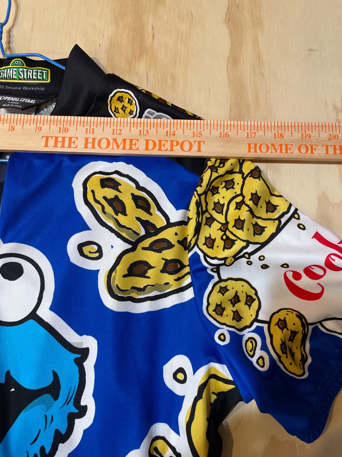 Pearl Izumi Sesame Street Cookie Monster biking shirt size large gallery