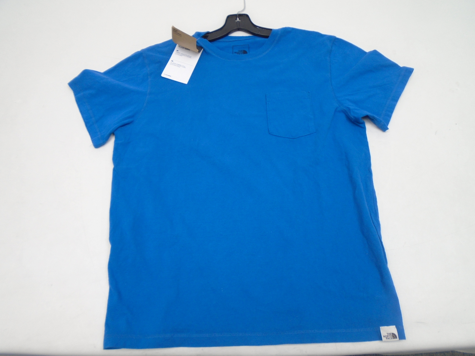 THE NORTH FACE NF0A7WUUHDC-L MENS WANDER SHORT SLEEVE SHIRT SHADY BLUE LARGE gallery