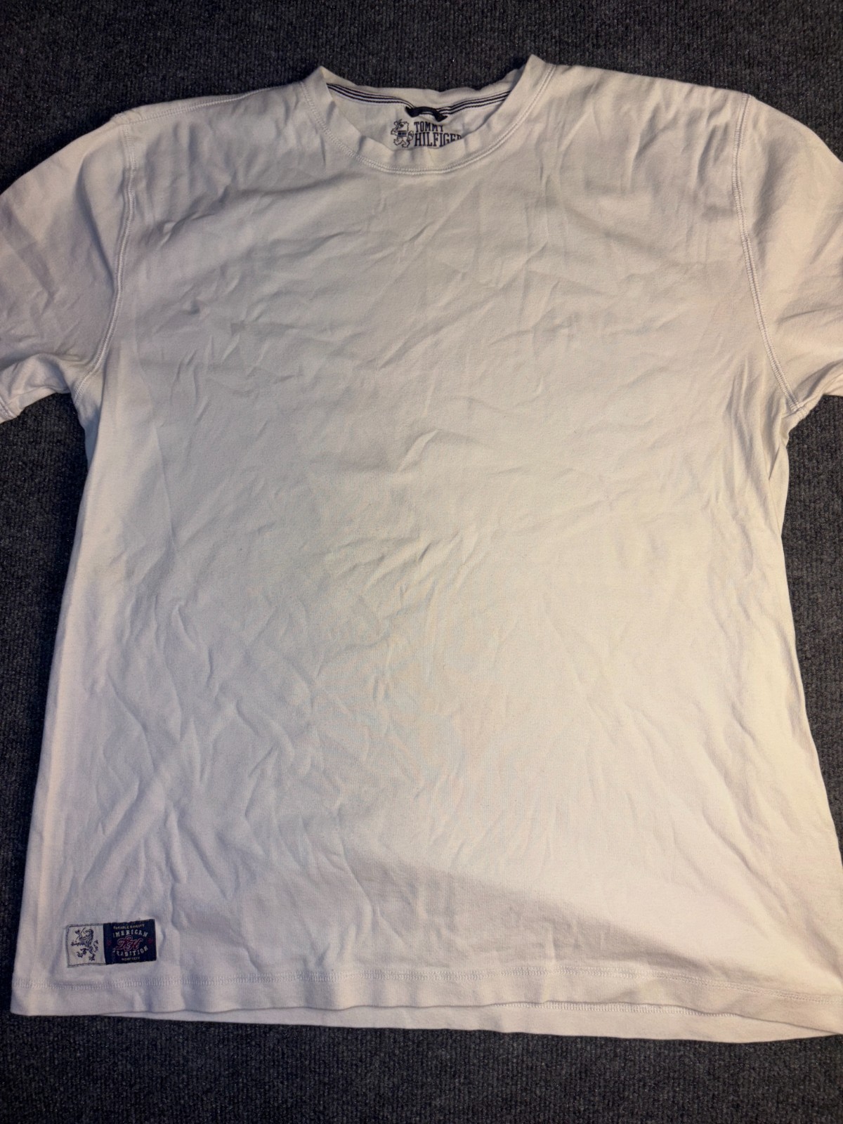 Tommy Hilfiger Tee Shirt Men XL White Embroidered Logo Crew Neck Casual Pullover