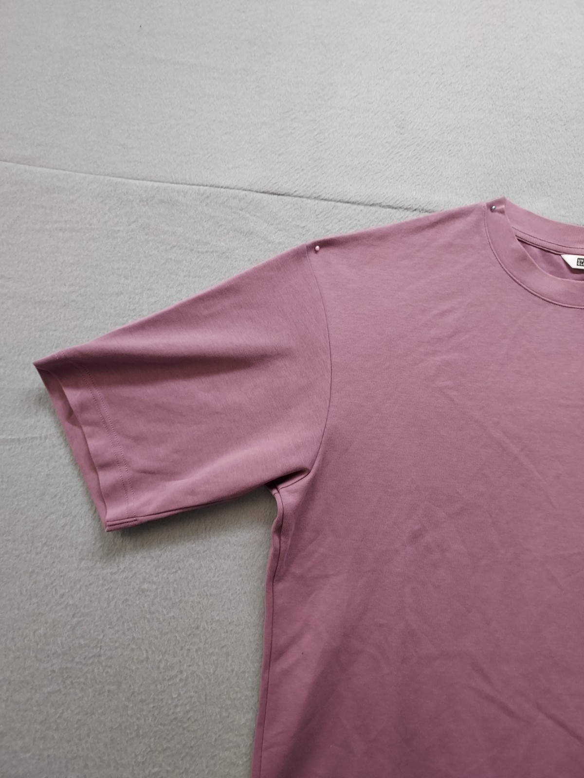 Uniqlo Men T Shirt M Dusty Pink Oversized Short Sleeve Crew Neck Knit Regular gallery