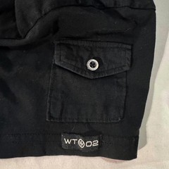 WT02 T-shirt Top Men Size M Medium V-Neck Black Pocket Detail