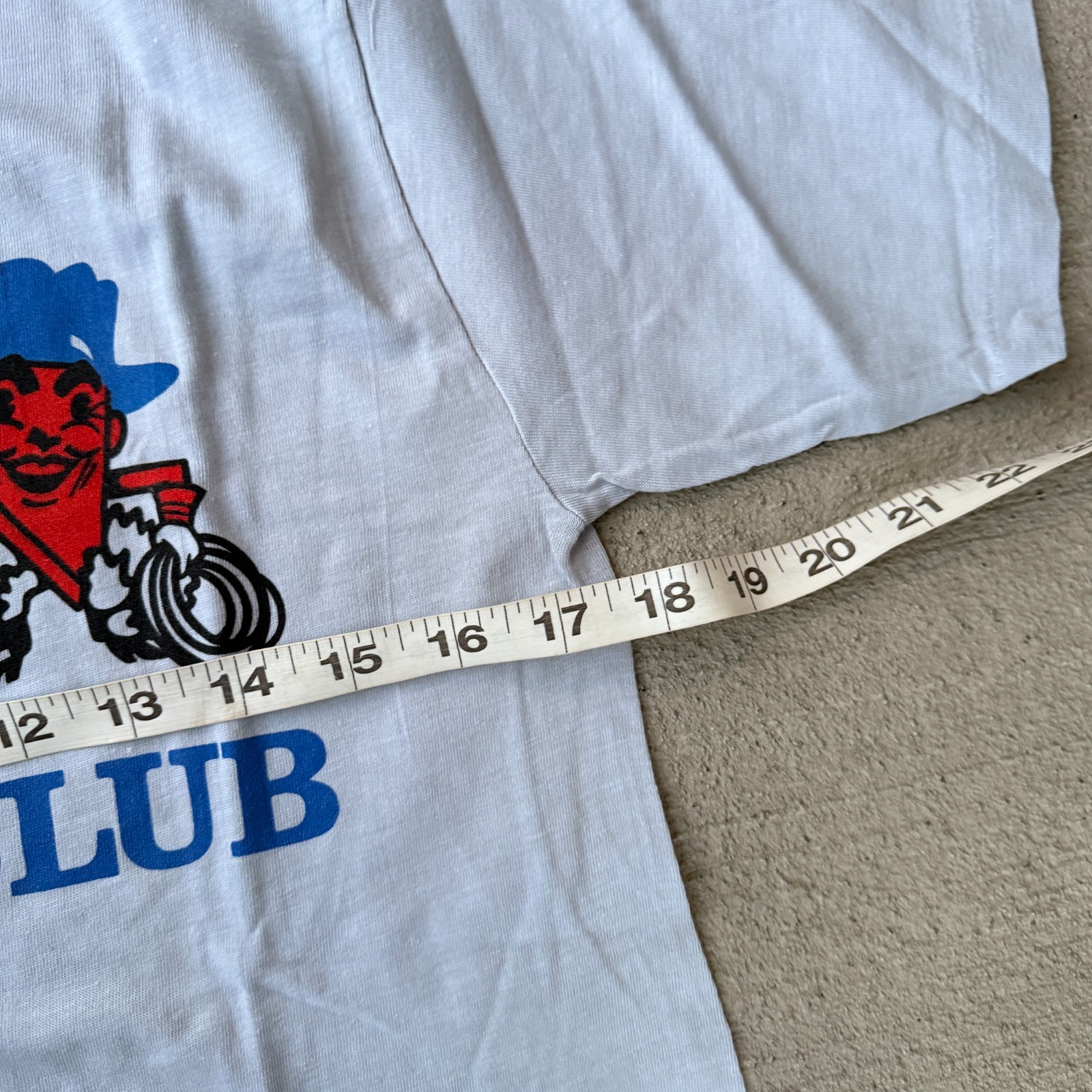 Four Seasons Unisex T-Shirt Blue Nevada Club Graphic Print Short Sleeve Tee M gallery