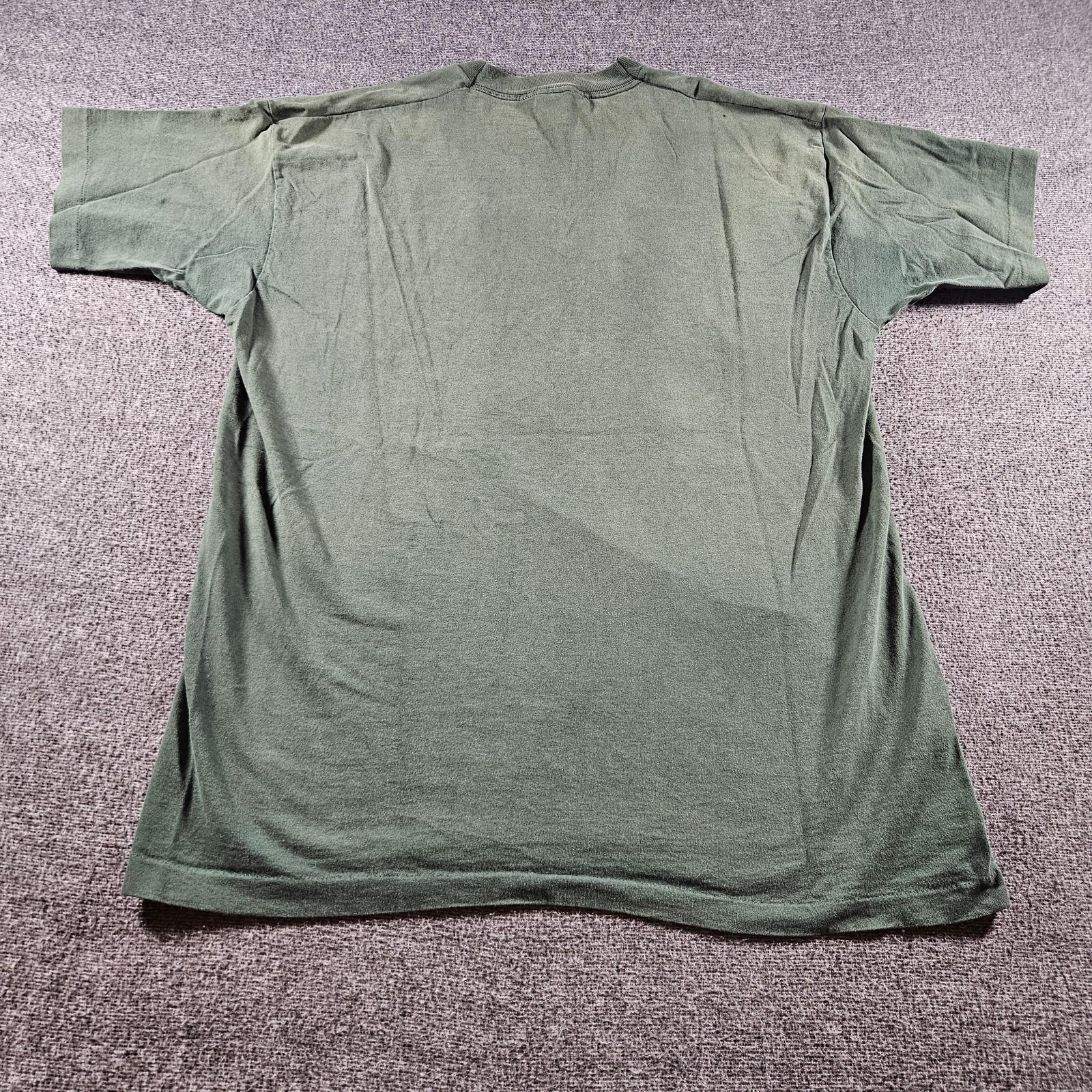 Vintage Fruit Of The Loom Four Seasons Deer Graphic T-Shirt Green Size L 90s USA gallery