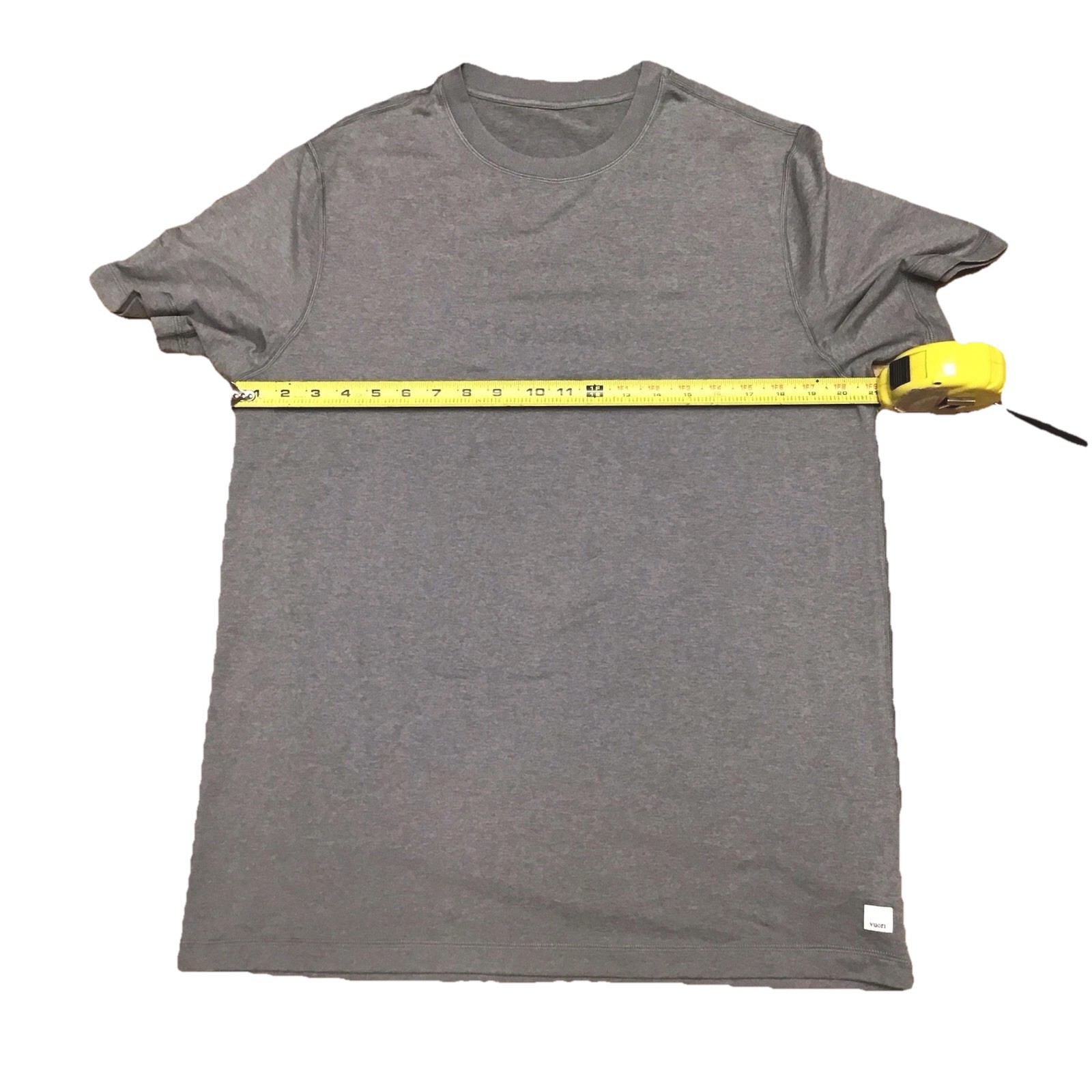Vuori Ponto Performance Tee Shirt Mens Large Gray Heather Short Sleeve V1057 gallery