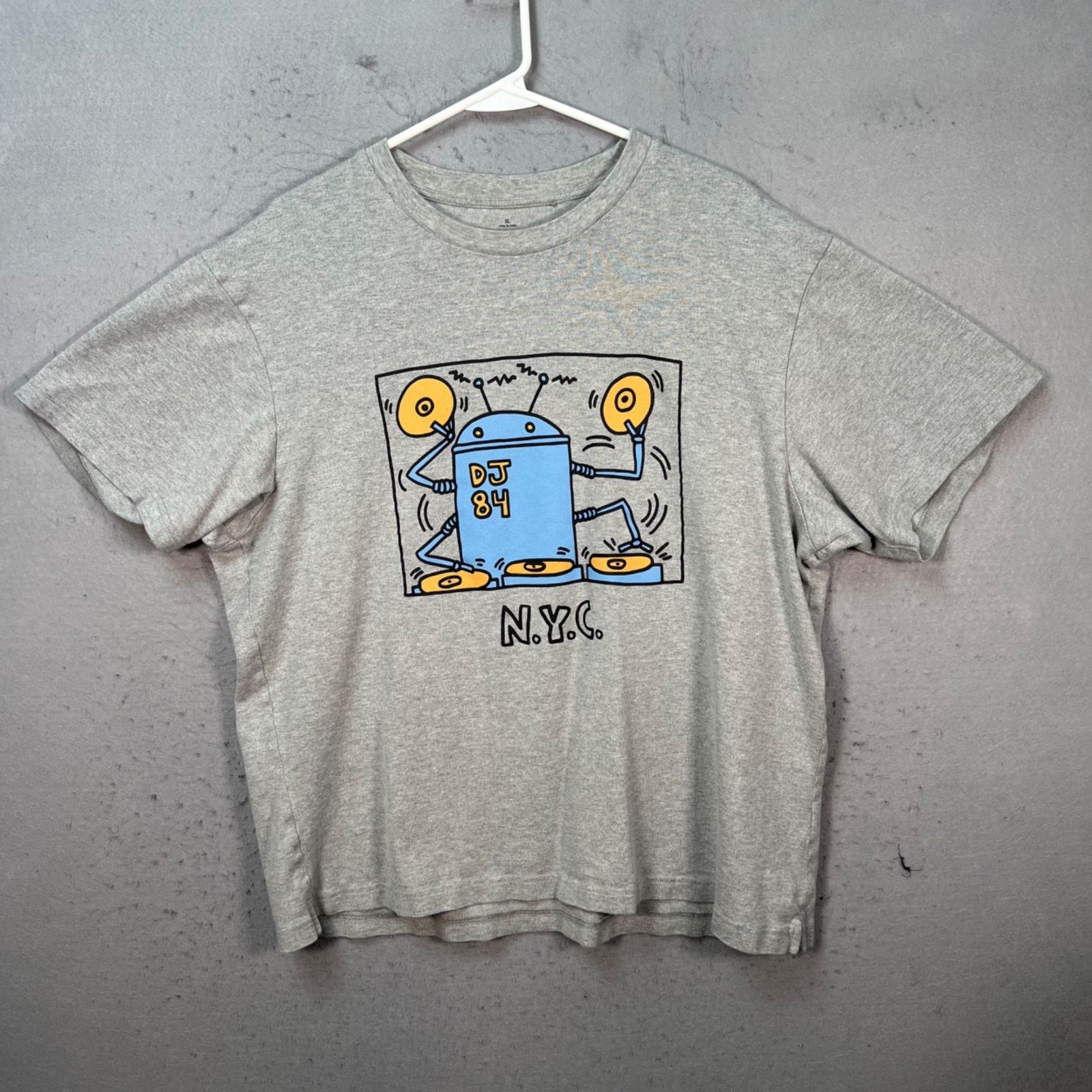 Uniqlo Keith Haring Sprz NY DJ Robot Graphic T-Shirt Gray Cotton Mens XL gallery