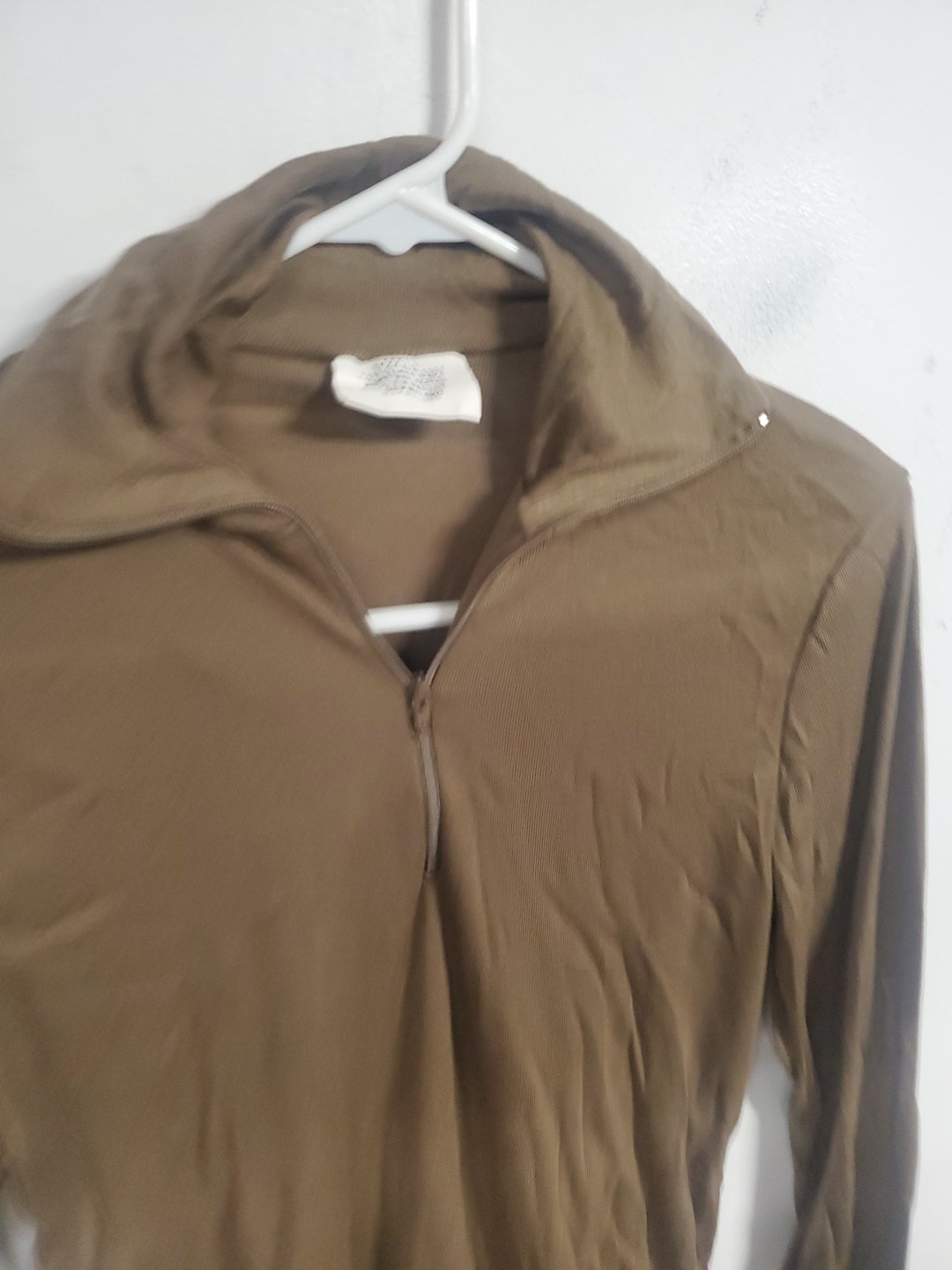 Bin# Cold Weather Undershirt Small Brown 1/4 Zip Long Sleeve 100% Polyester gallery