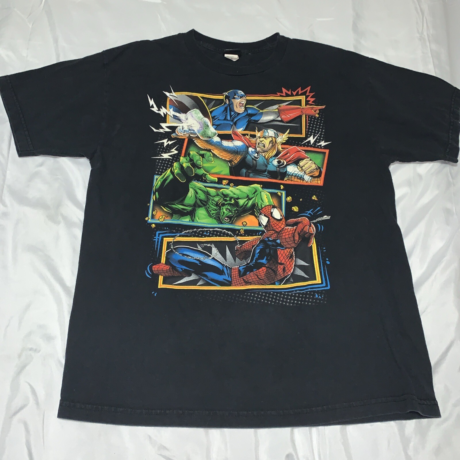 Vintage 20s Mad Engine Marvel Thor Hulk Spider-Man Captain A T-shirt Size Large gallery