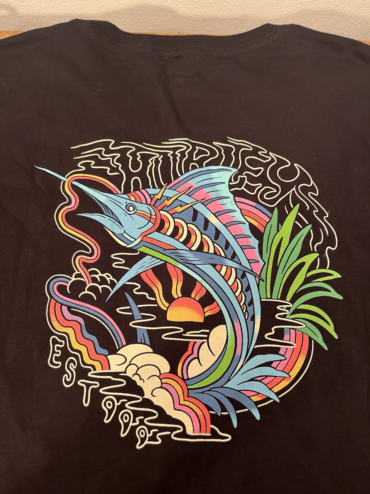 Hurley NWT Black Everyday Washed Trippy Marlin Fish Graphic T-Shirt Size XXL gallery
