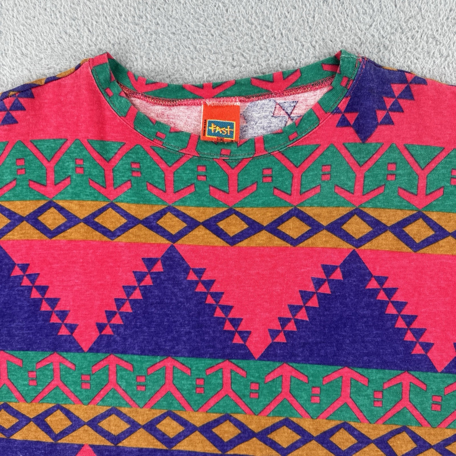 Vtg Fast 90s Boxy Adult L- XL T Shirt Southwestern Design AOP Colorful Hip Hop gallery