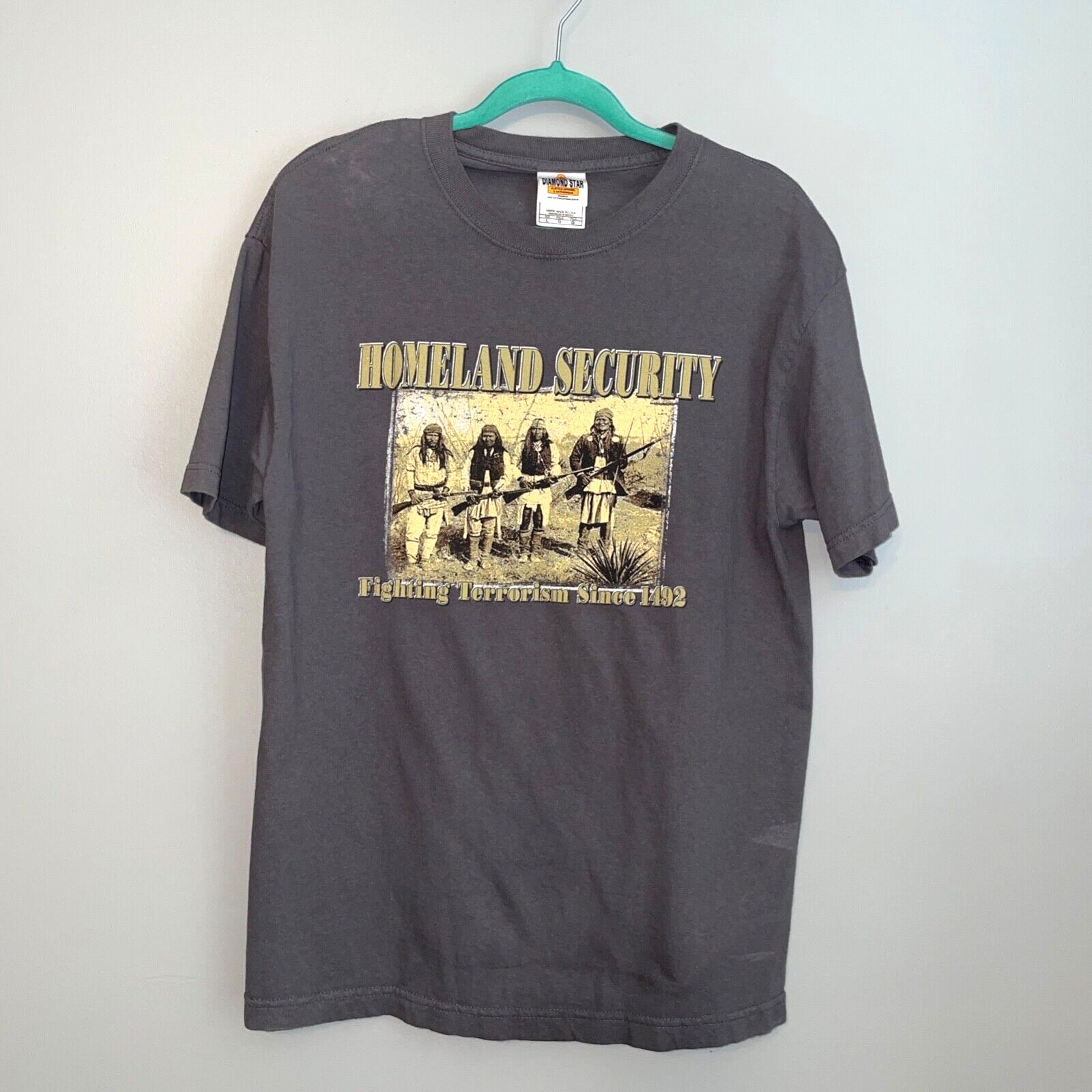 Vintage Diamond Star Original Homeland Security T Shirt Indian Native Mens Large