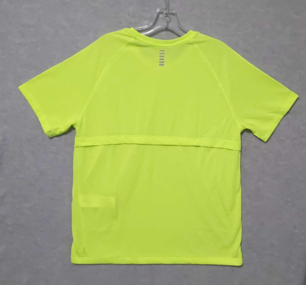 Under Armour Run Men's The Streaker Tee Yellow Fitted T Shirt Size Large UA gallery