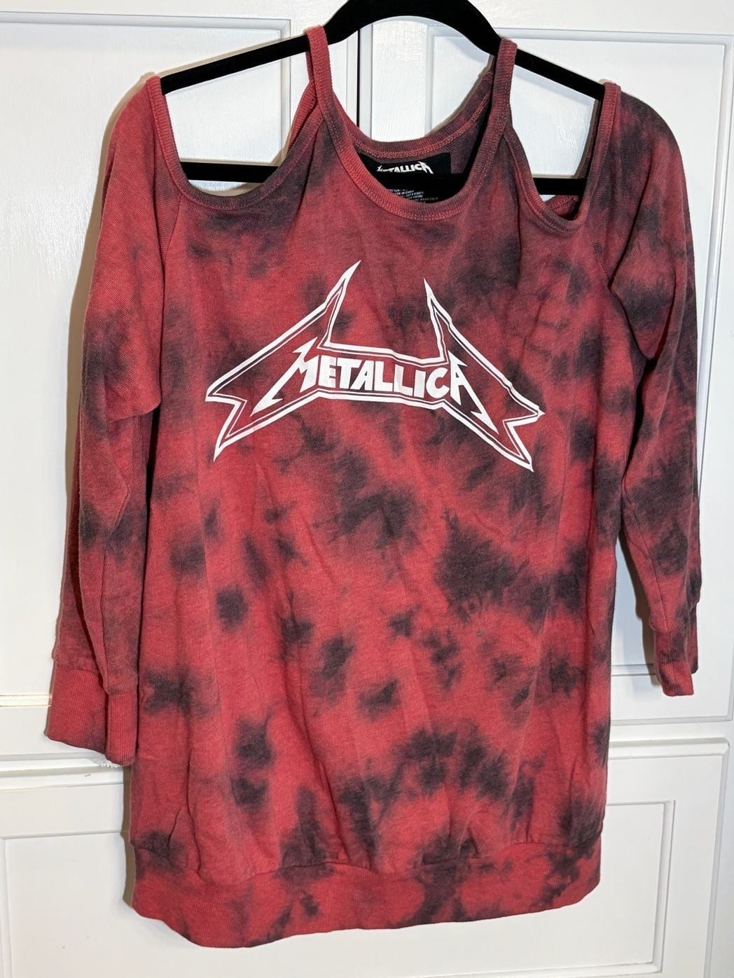 Metallica Red and Black Tie Dye Cold Shoulder Band Graphic Sweatshirt XXS gallery
